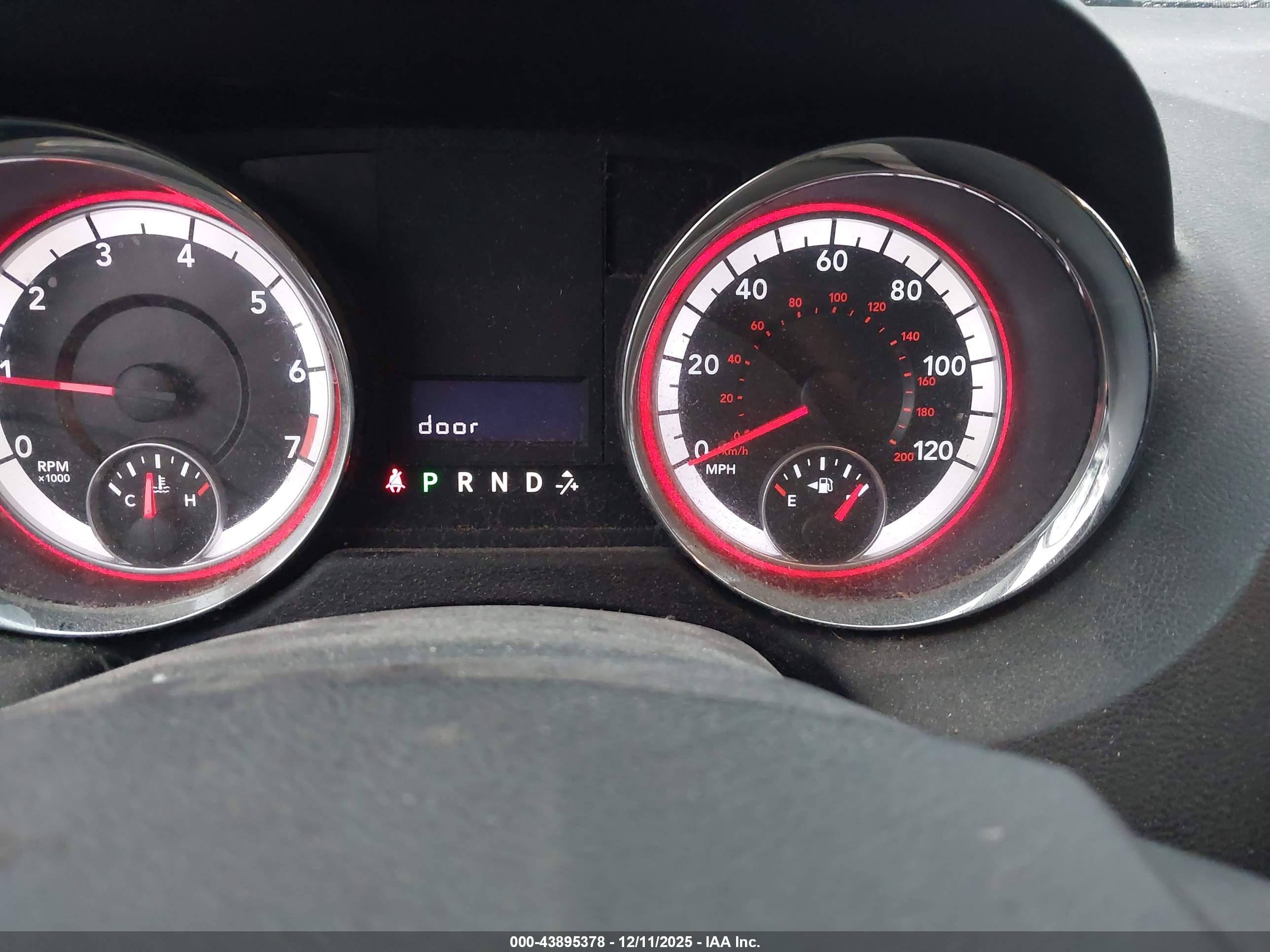 DODGE GRAND image 7