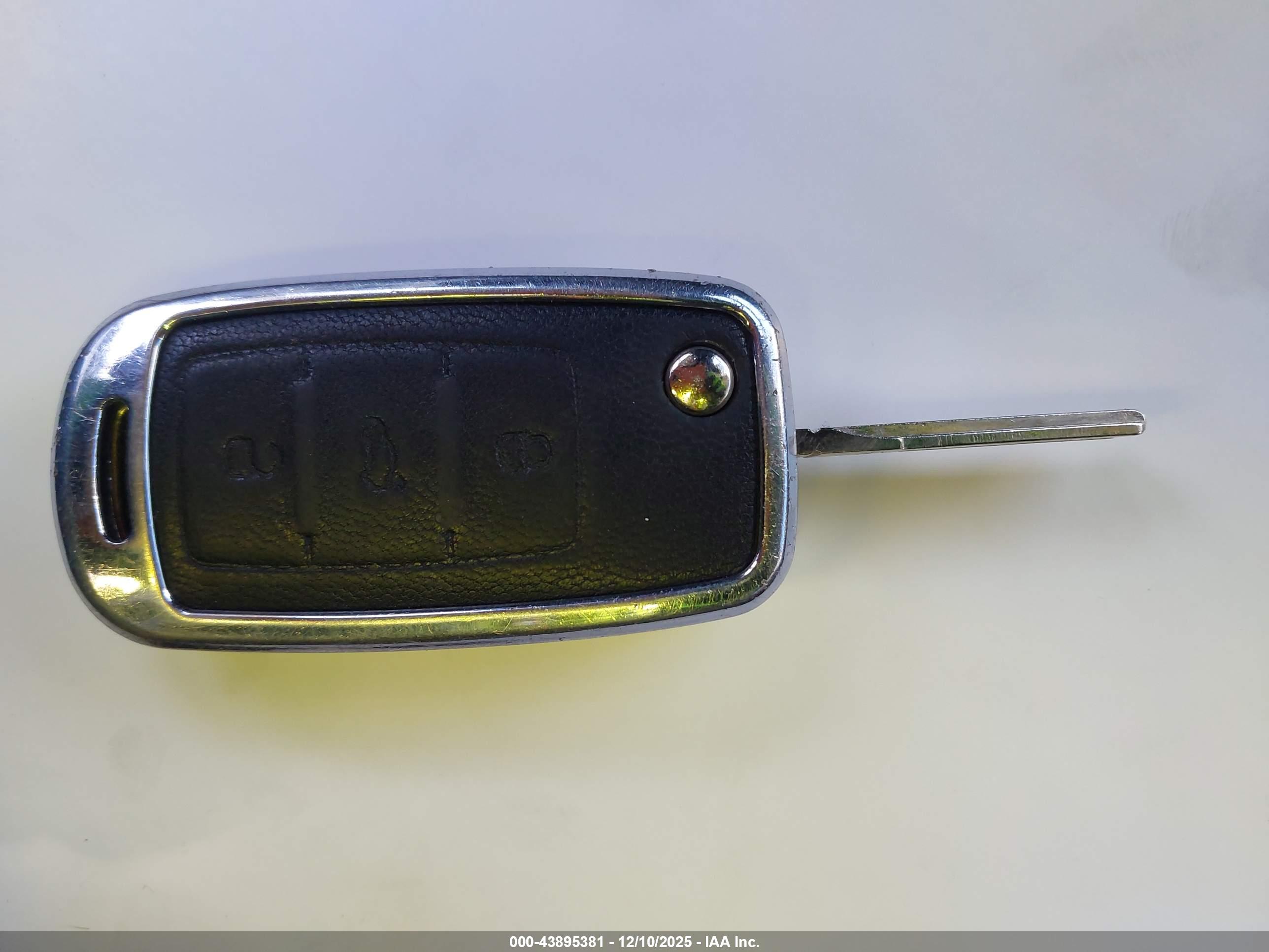 VOLKSWAGEN PASSAT image 11