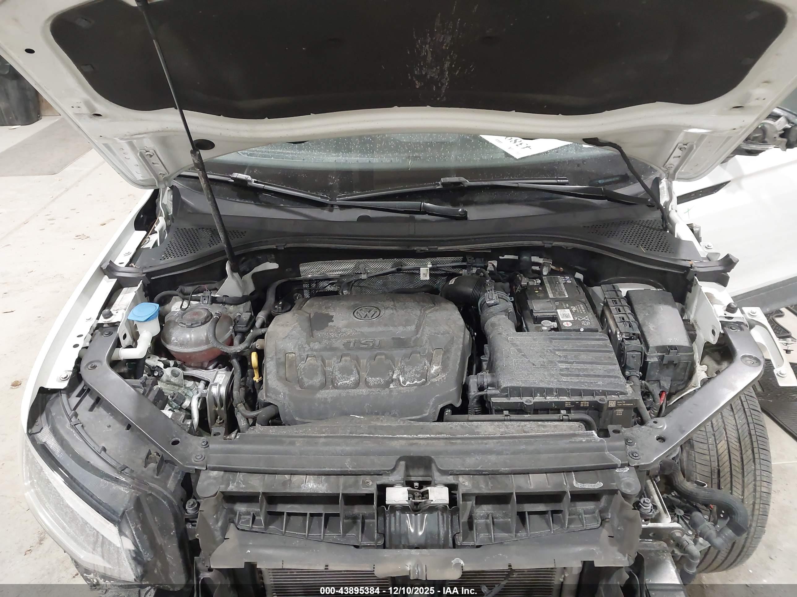 VOLKSWAGEN TIGUAN image 10