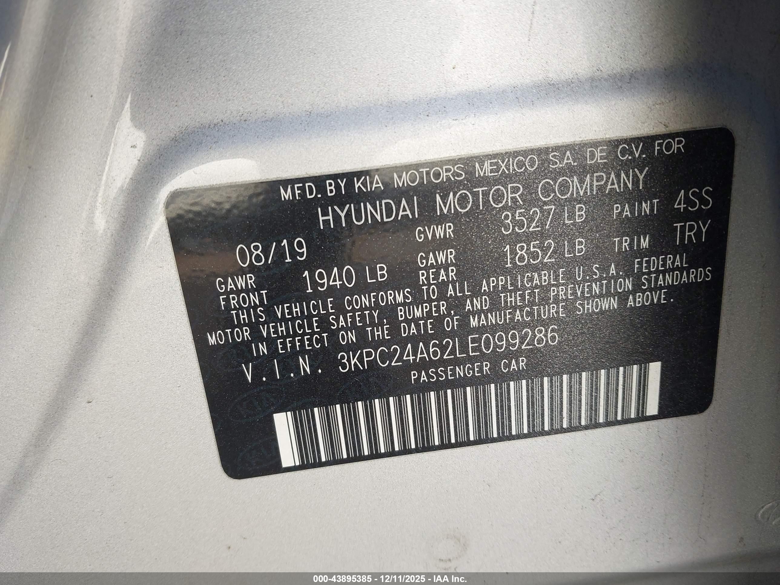 HYUNDAI ACCENT image 9