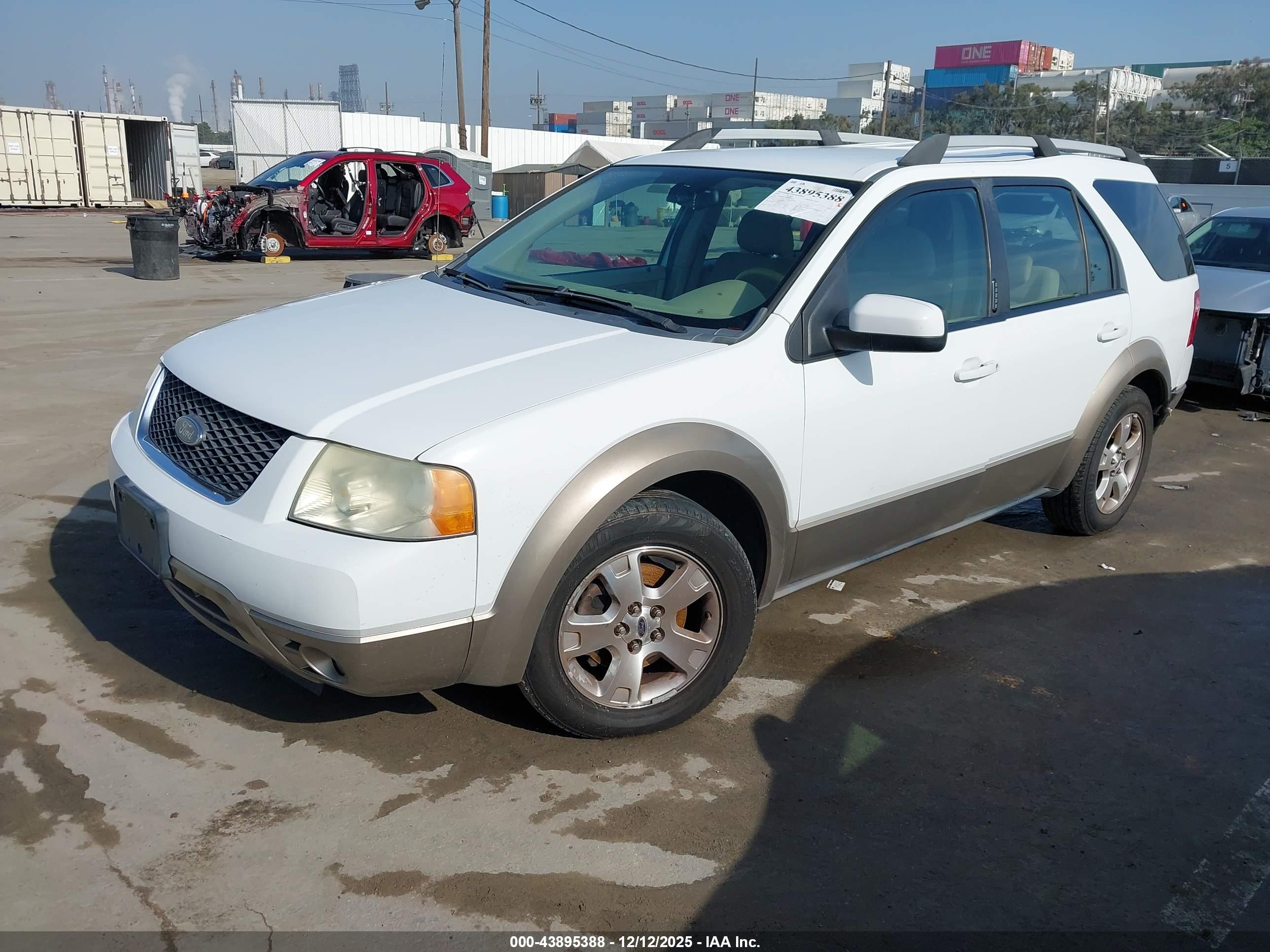 FORD FREESTYLE image 2