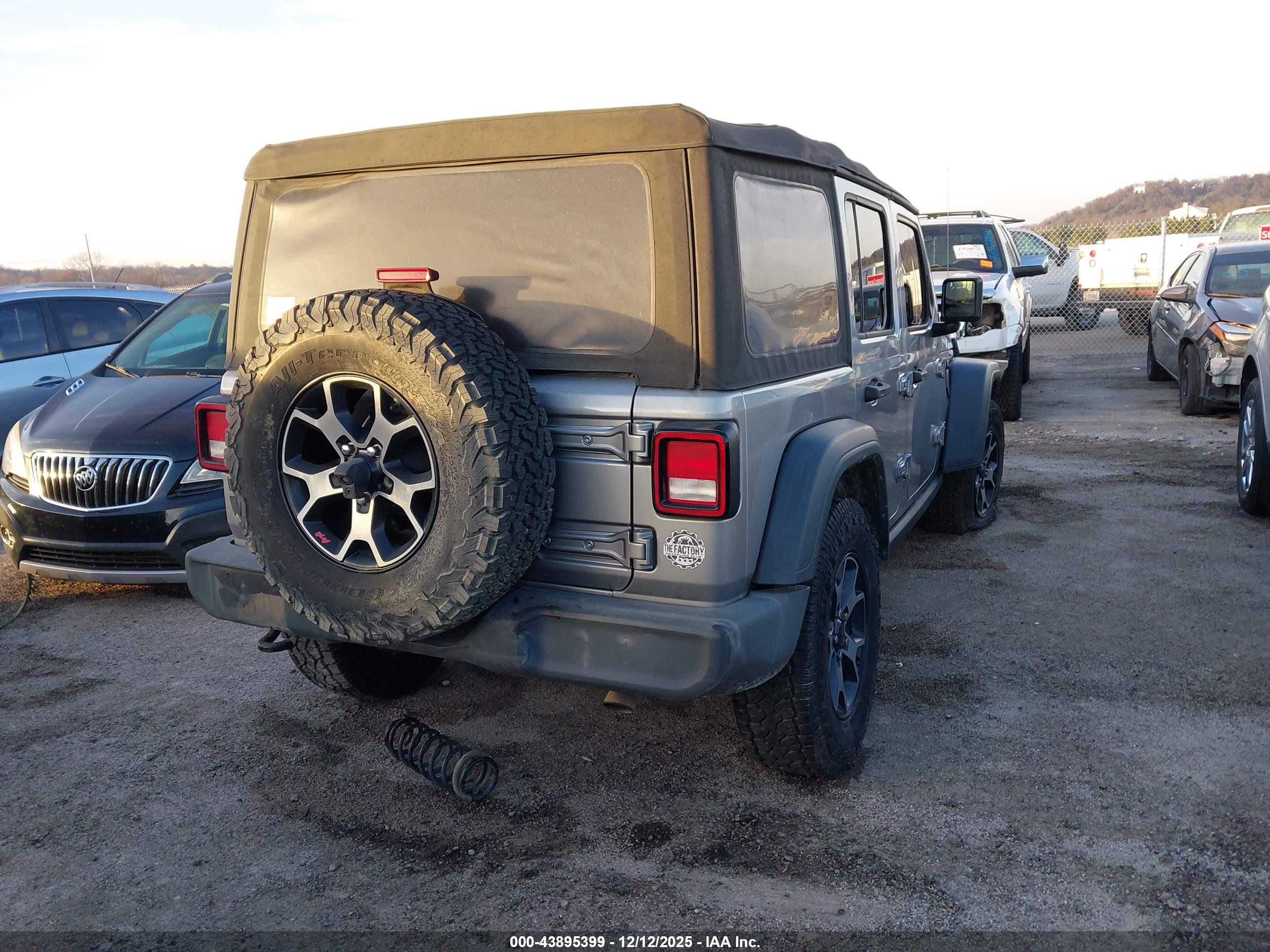 JEEP WRANGLER image 4