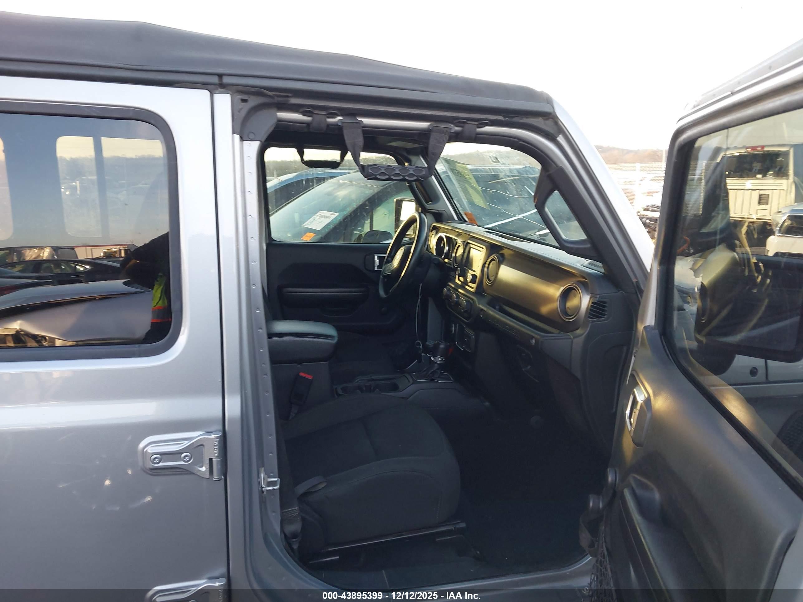 JEEP WRANGLER image 5