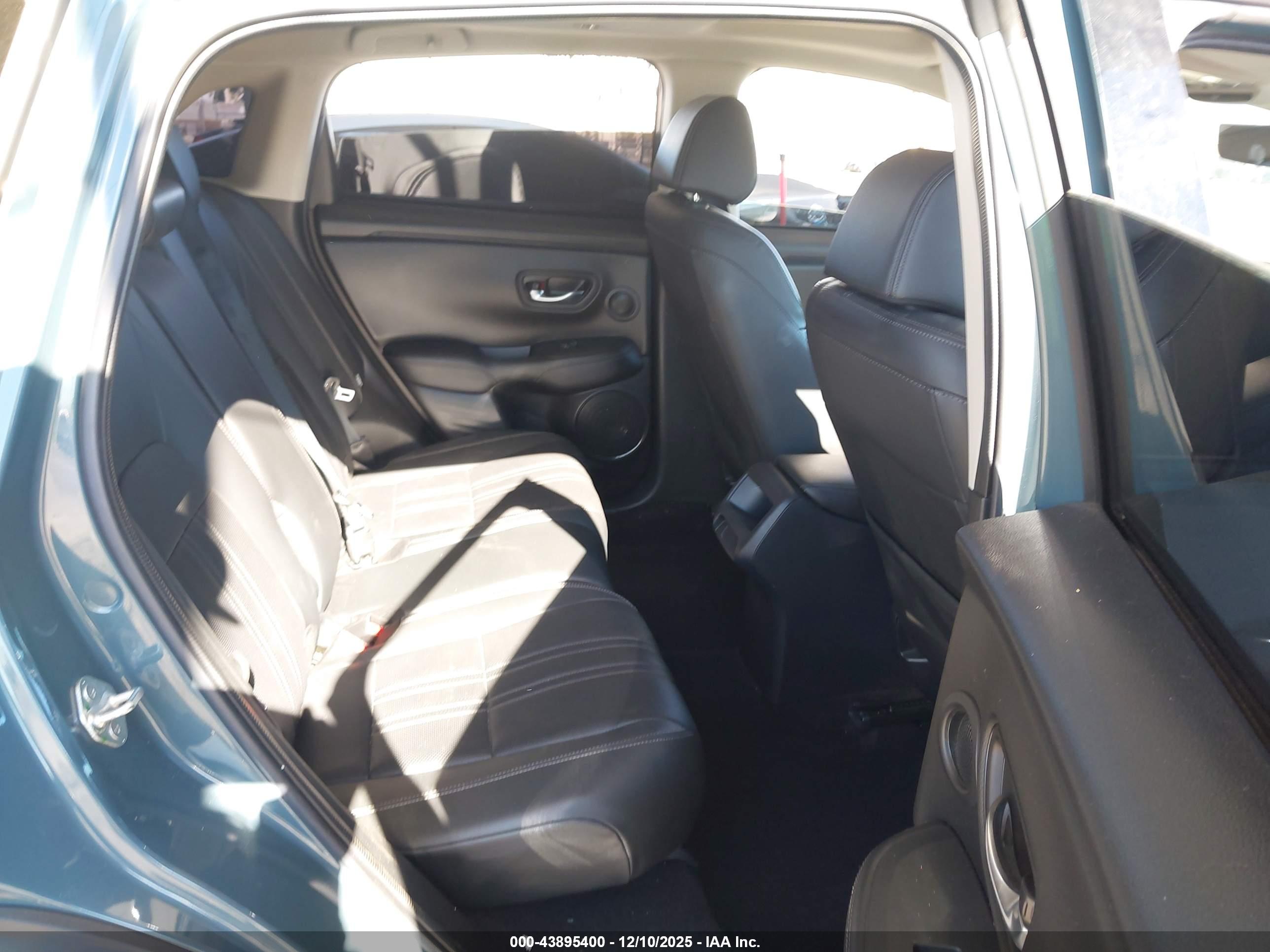 HONDA HR-V image 8
