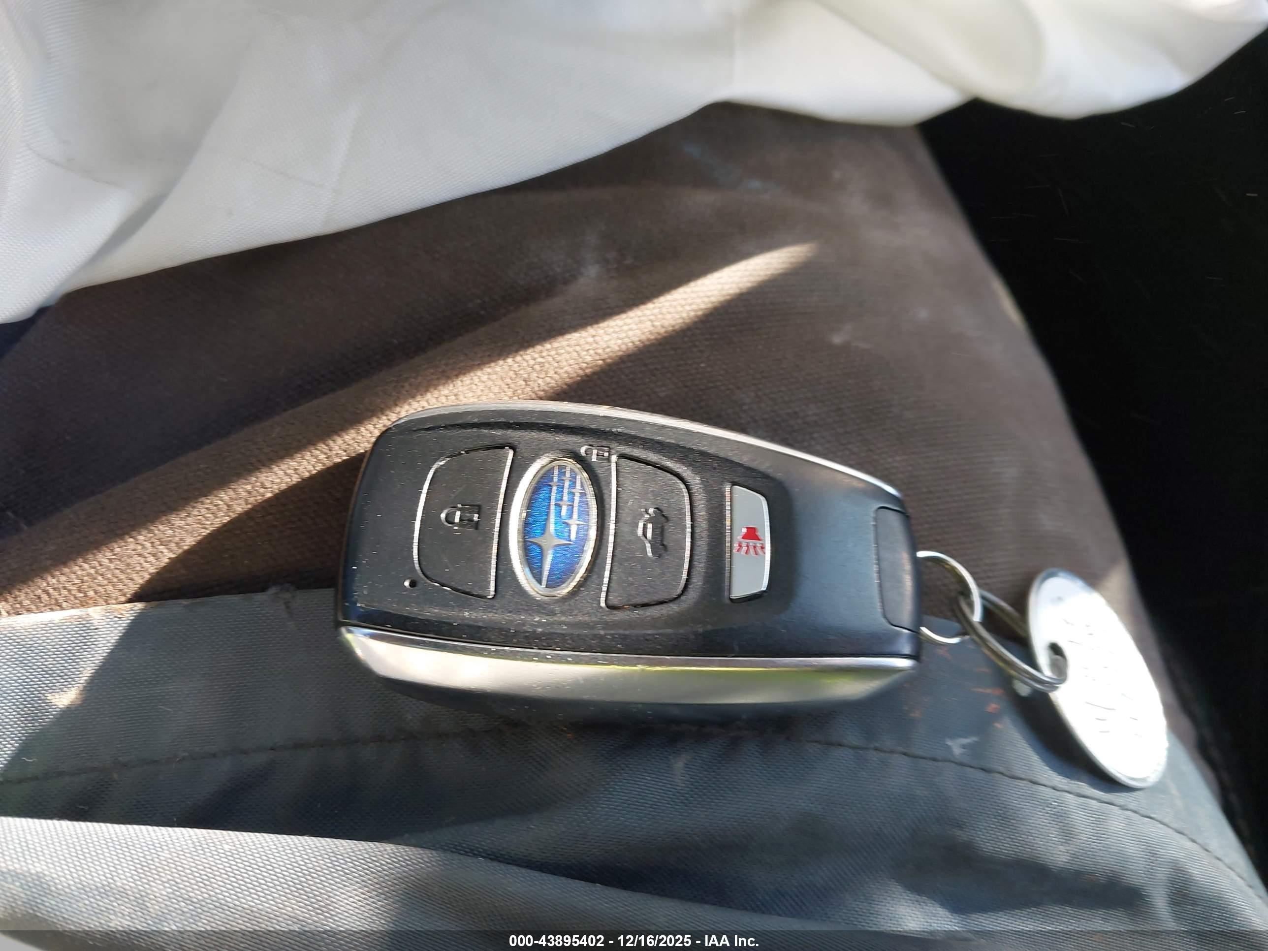 SUBARU OUTBACK image 11