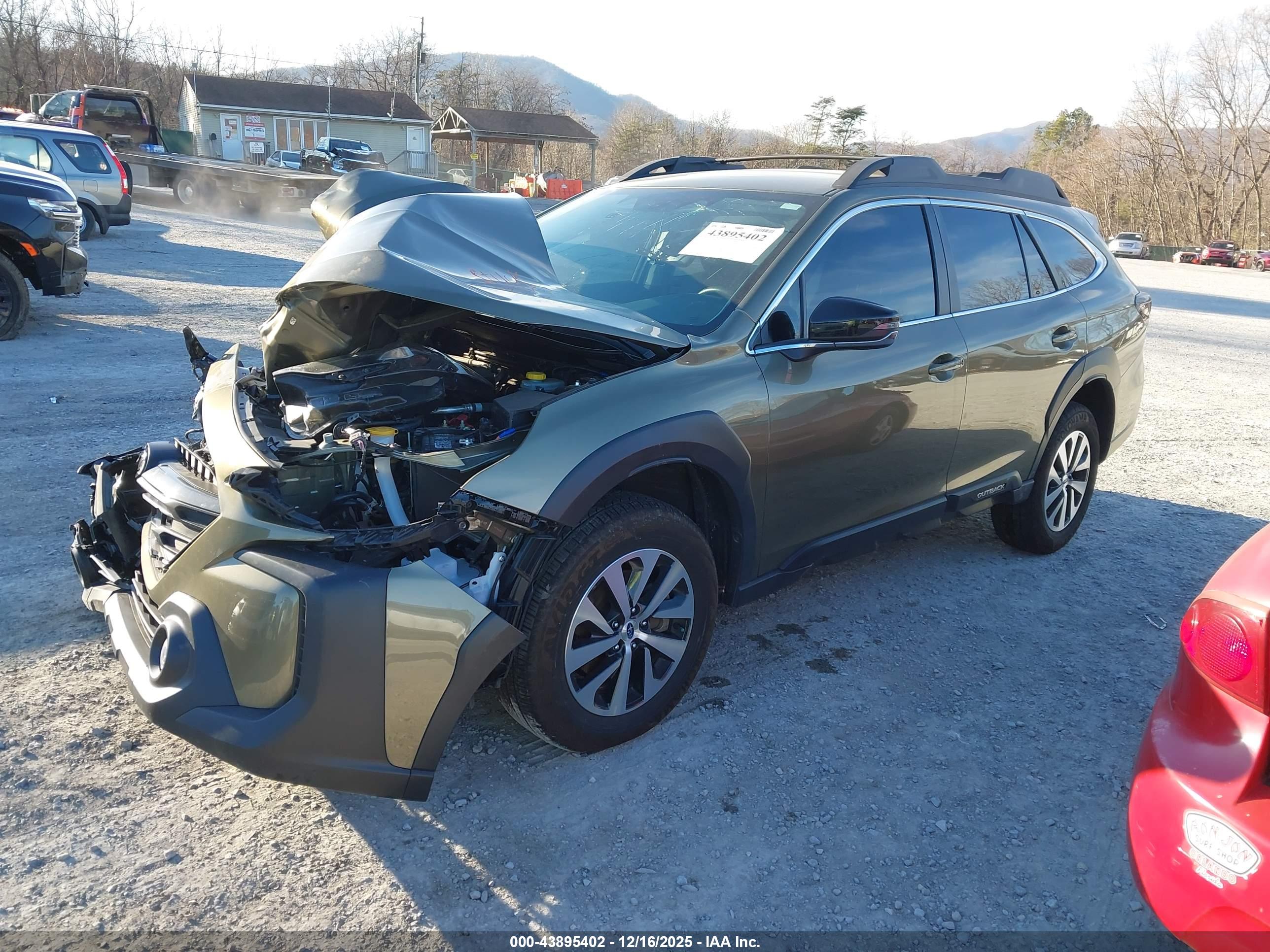 SUBARU OUTBACK image 2