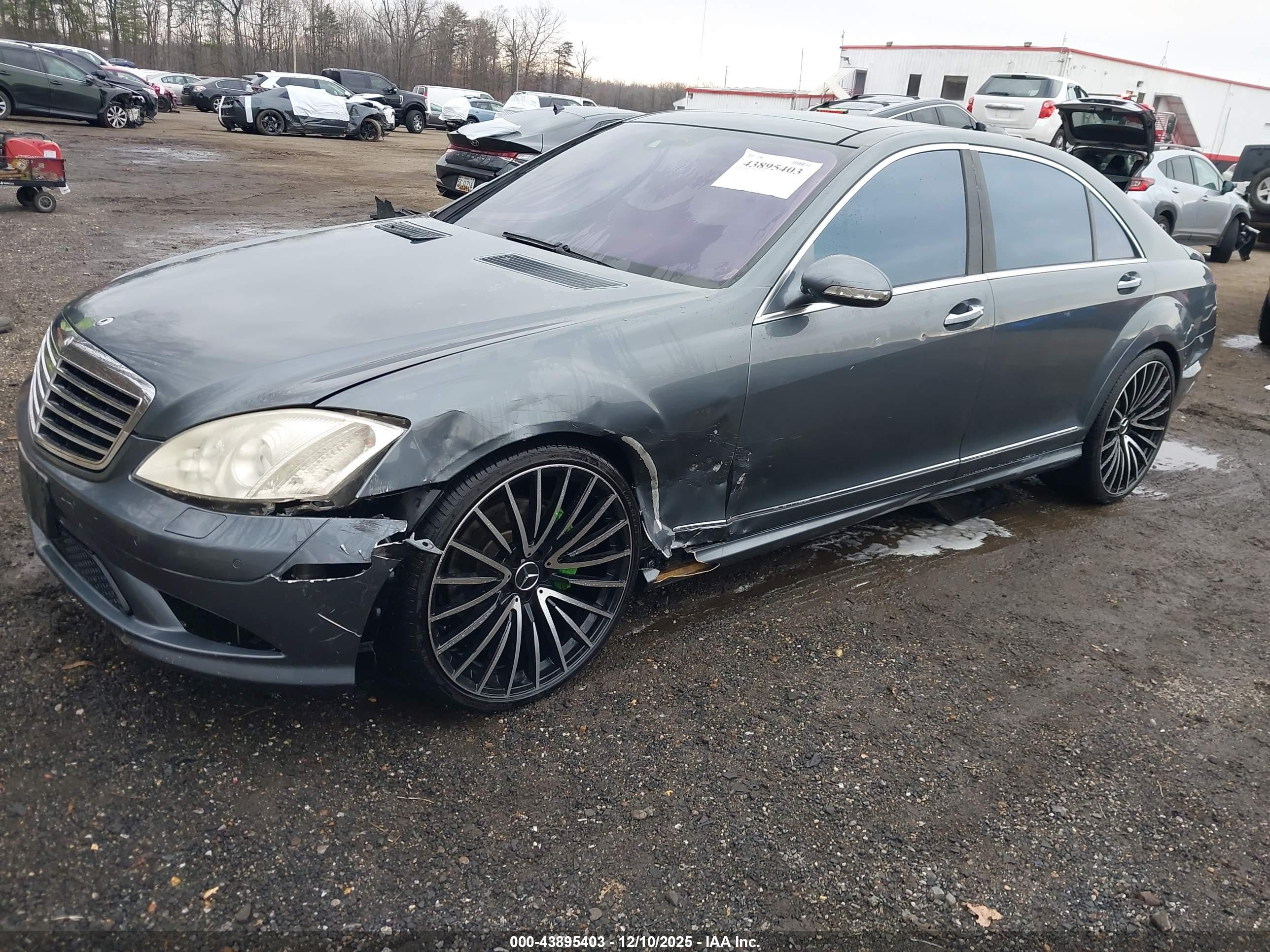 MERCEDES-BENZ S image 2