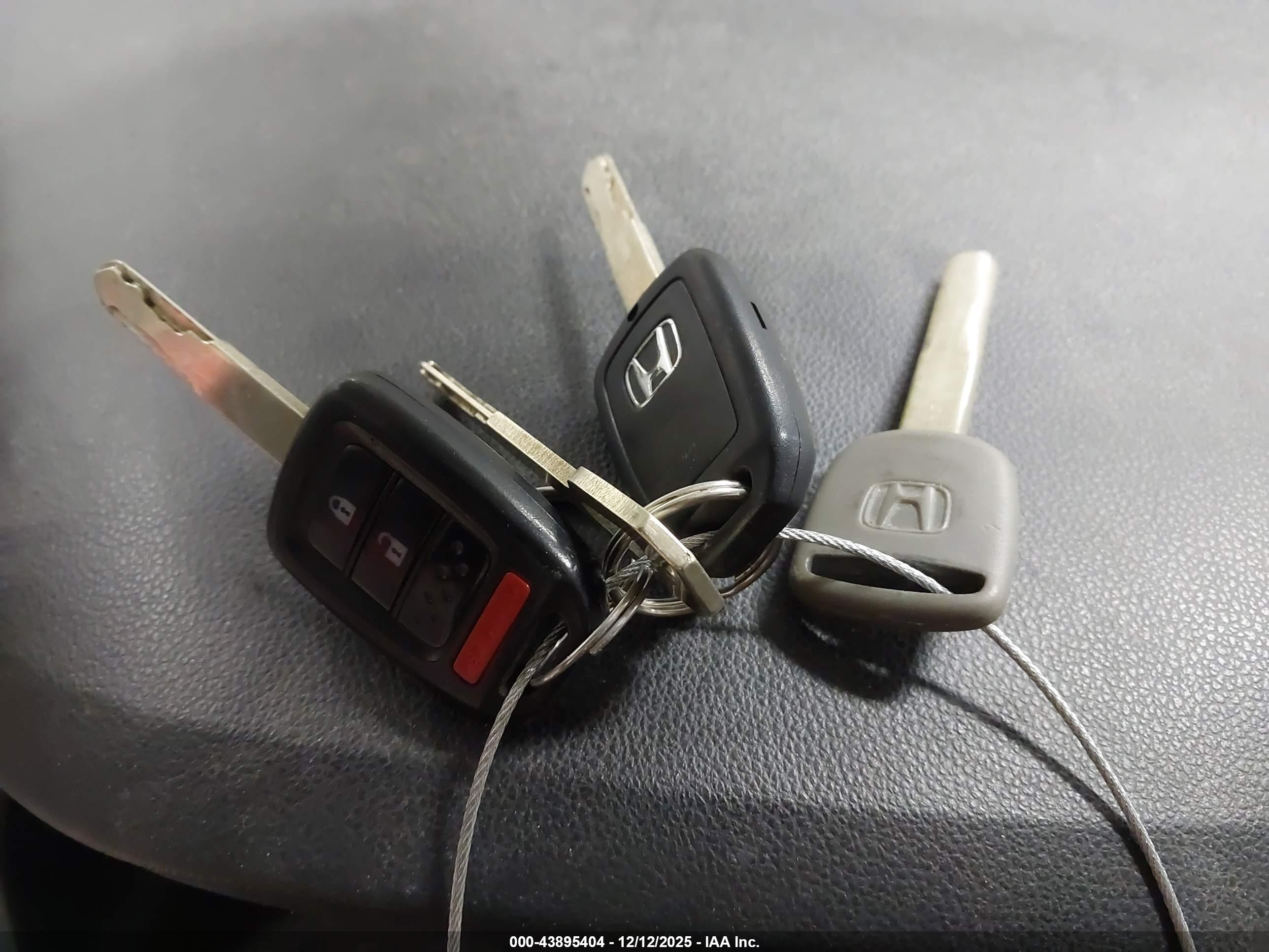 HONDA CR-V image 11