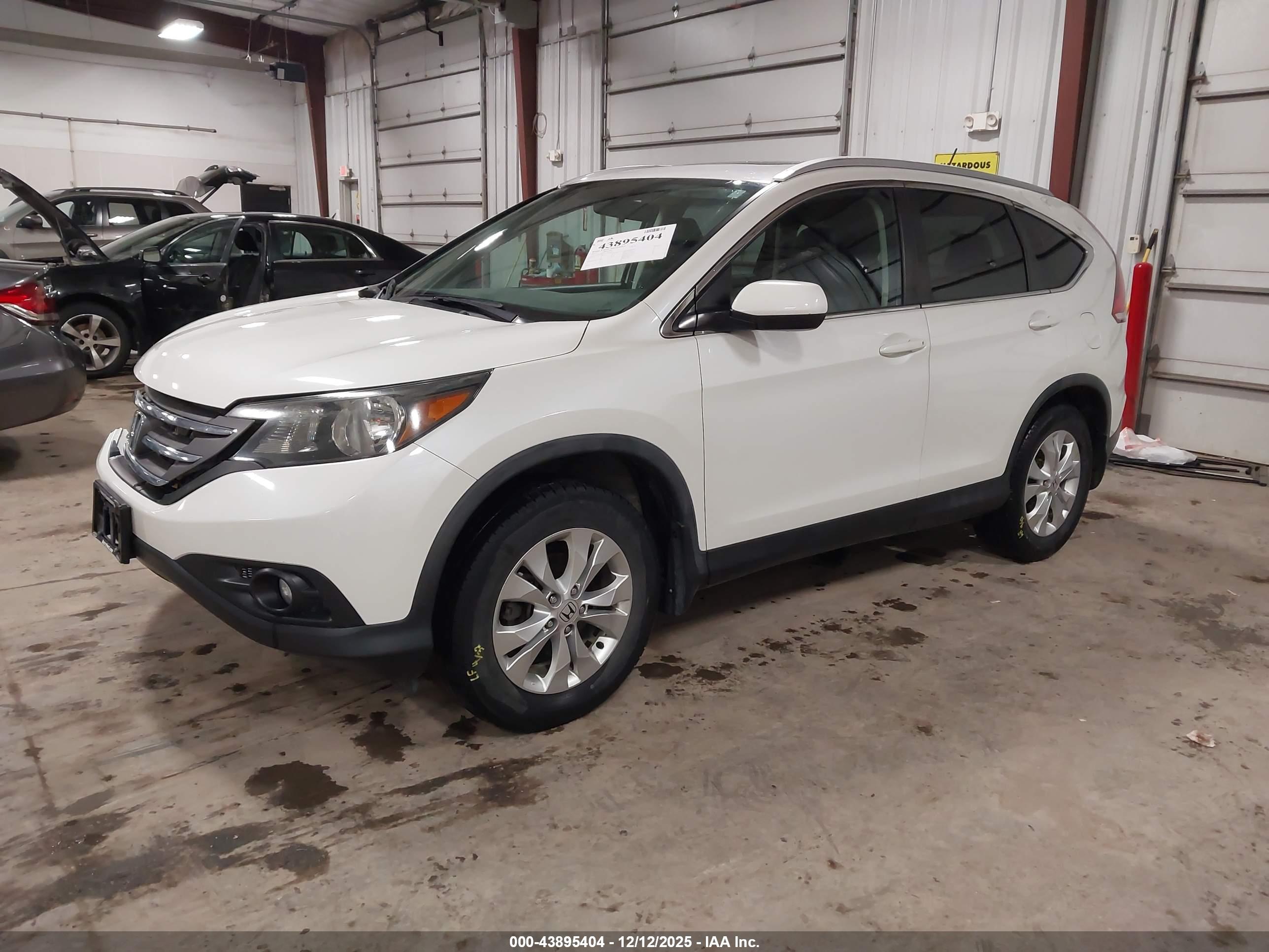 HONDA CR-V image 2