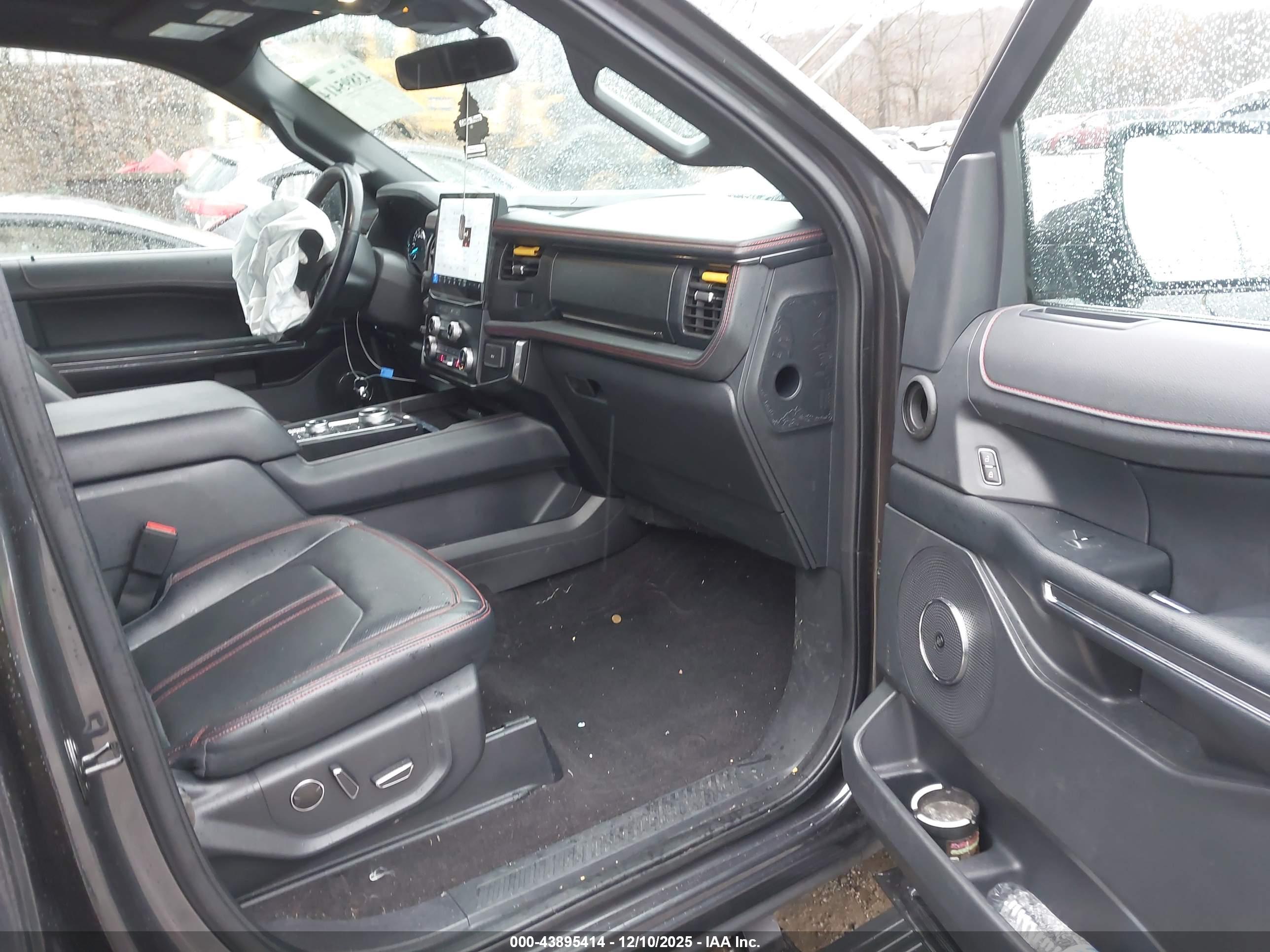 FORD EXPEDITION image 5