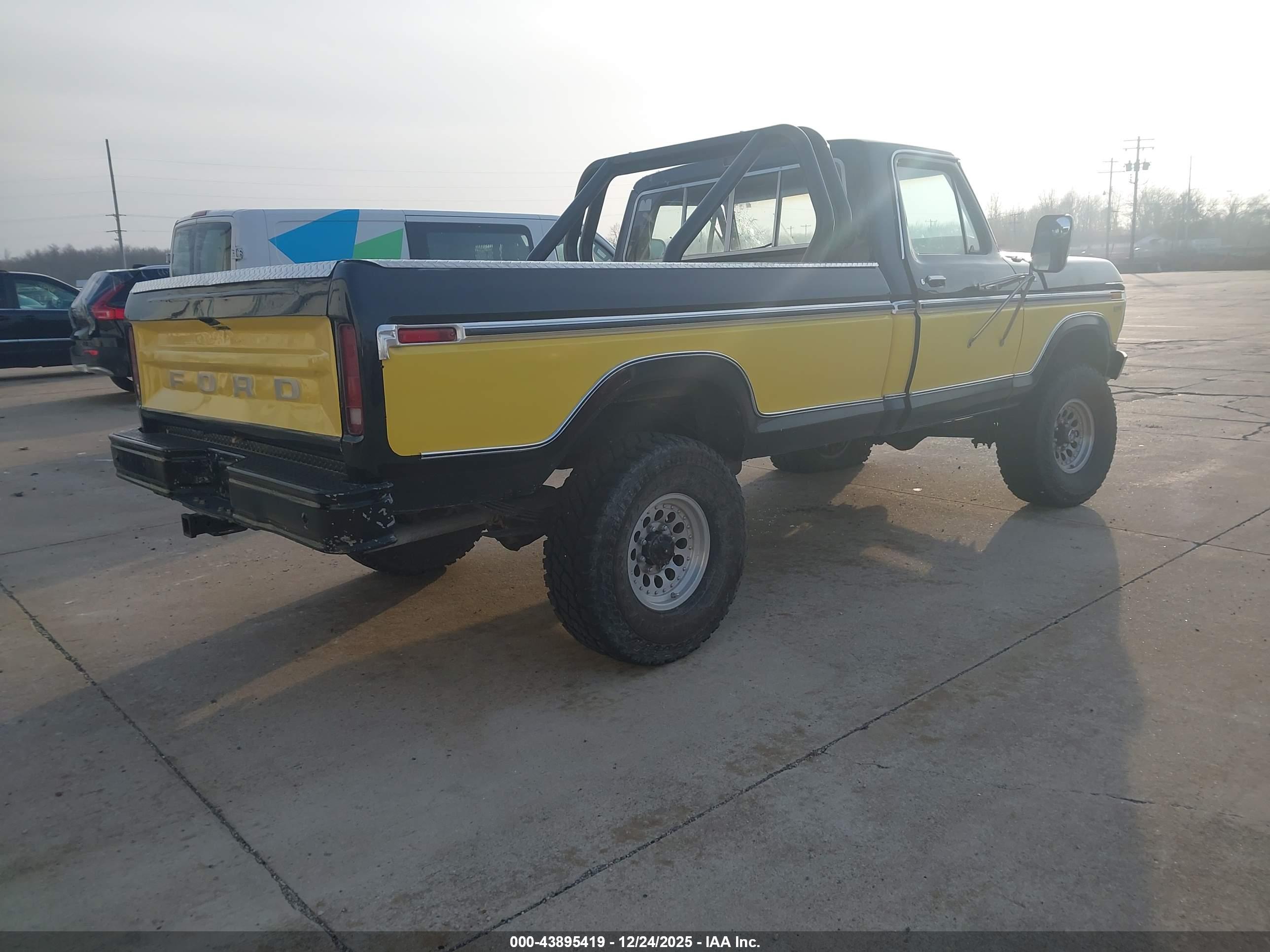 FORD F-350 image 4