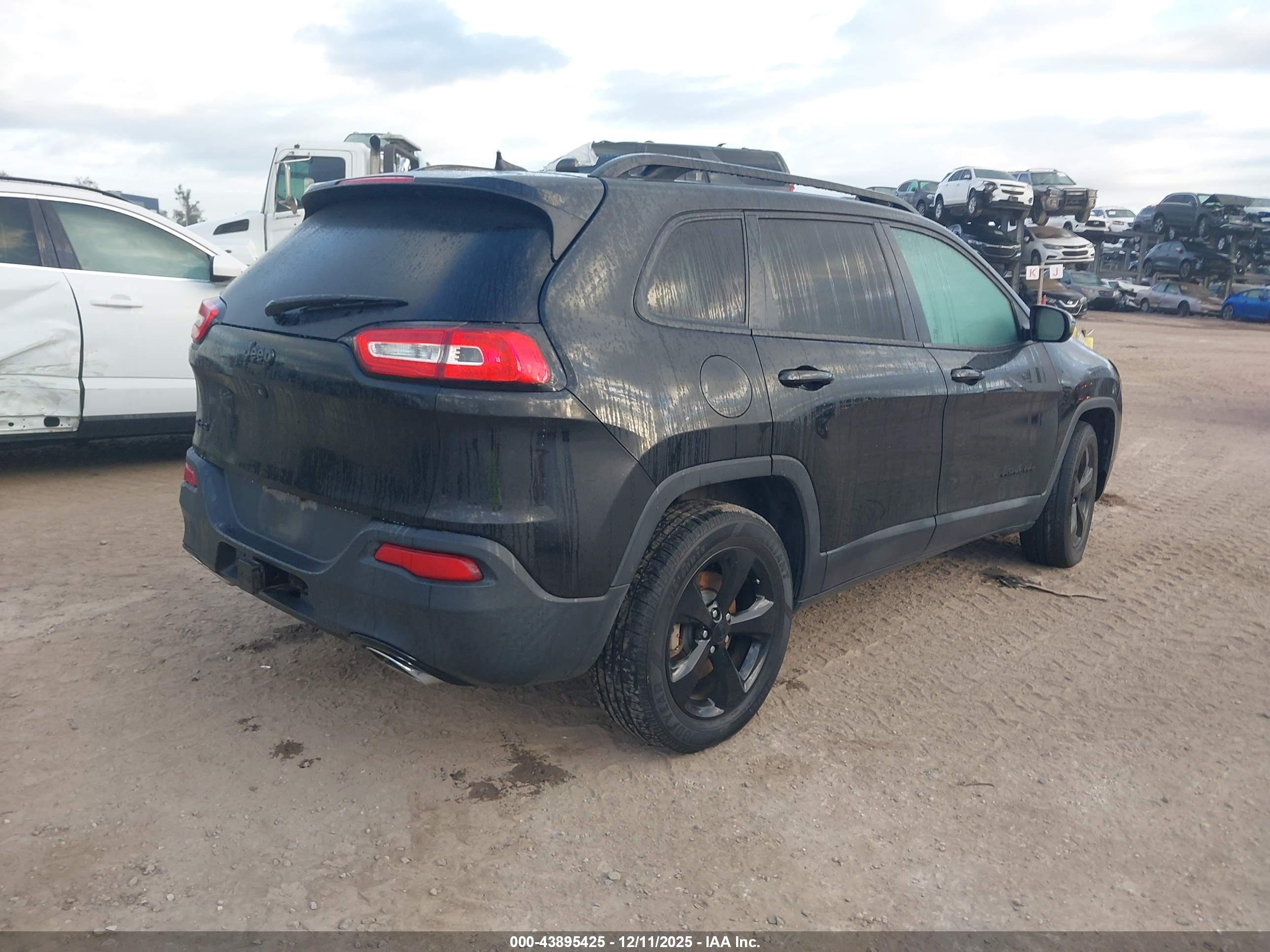JEEP CHEROKEE image 4
