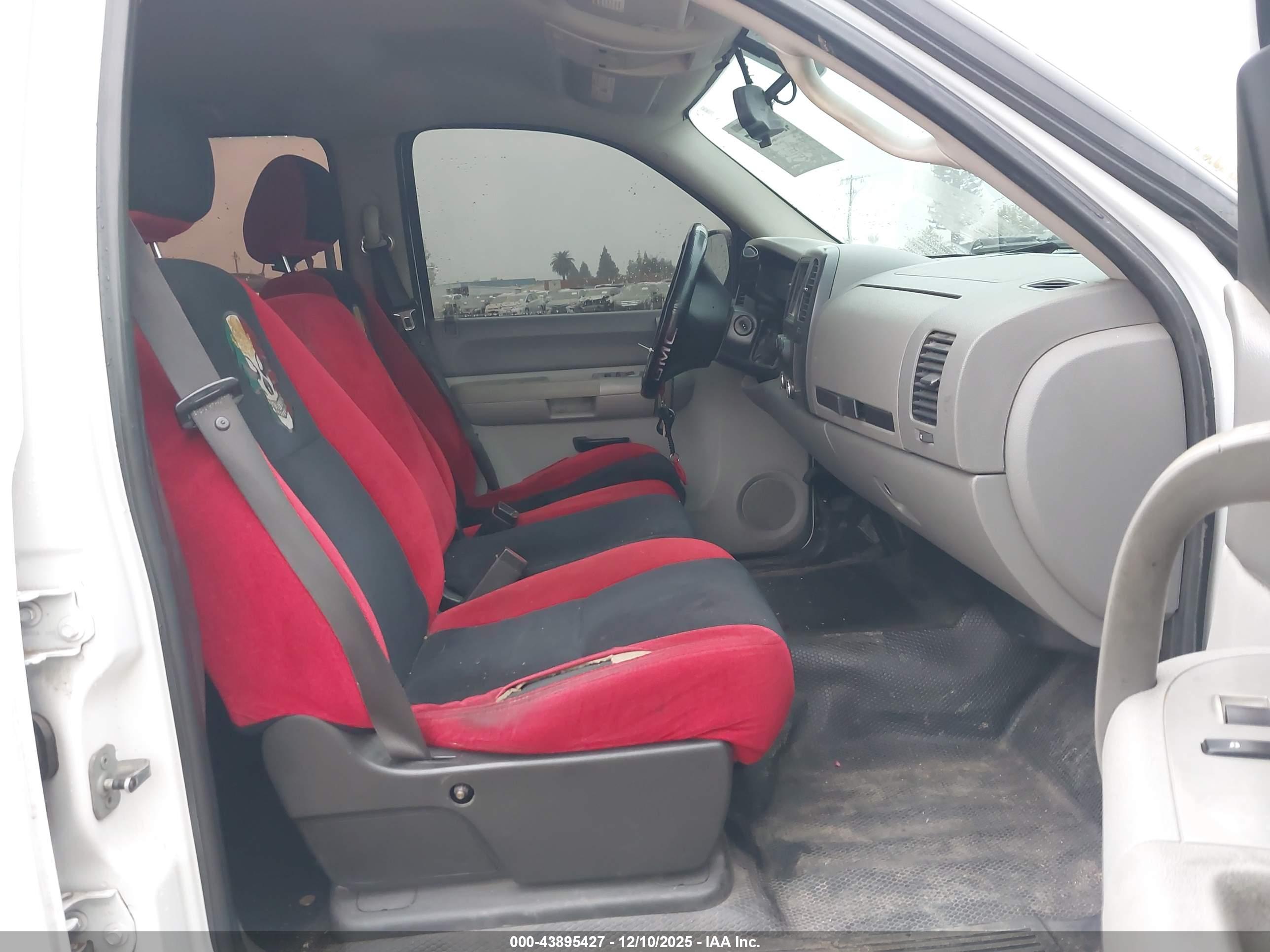 GMC SIERRA image 5