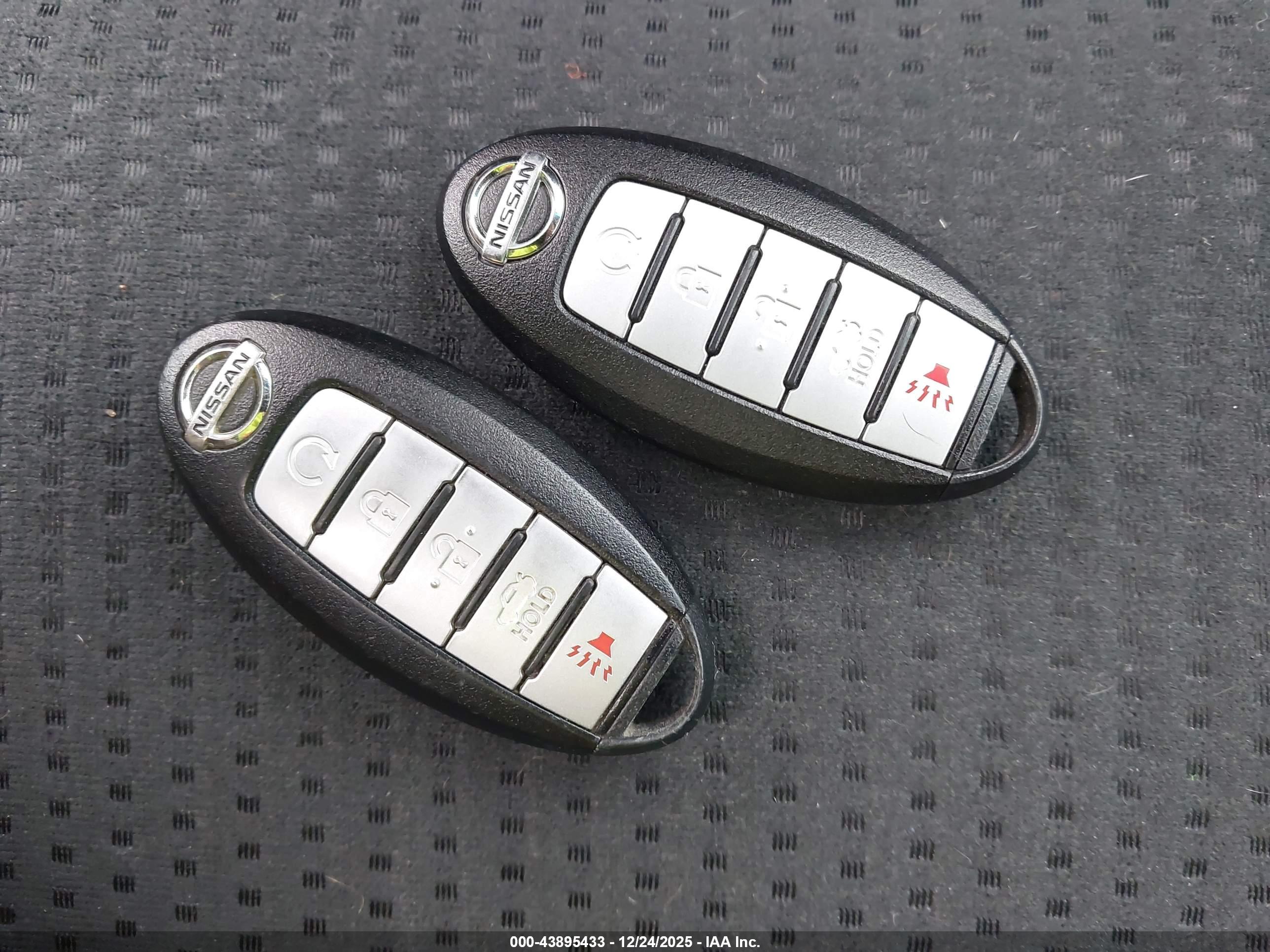 NISSAN ALTIMA image 11