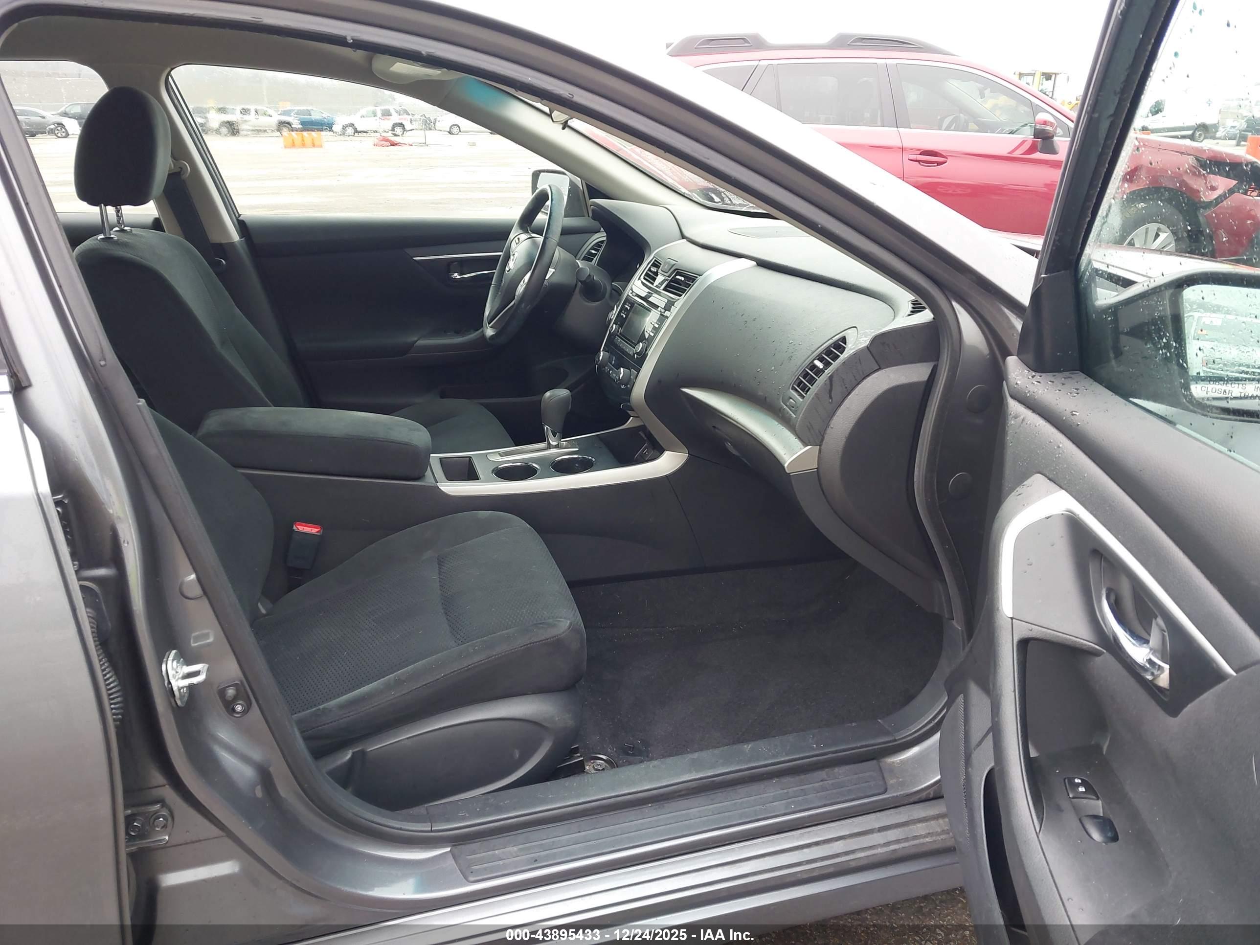NISSAN ALTIMA image 5