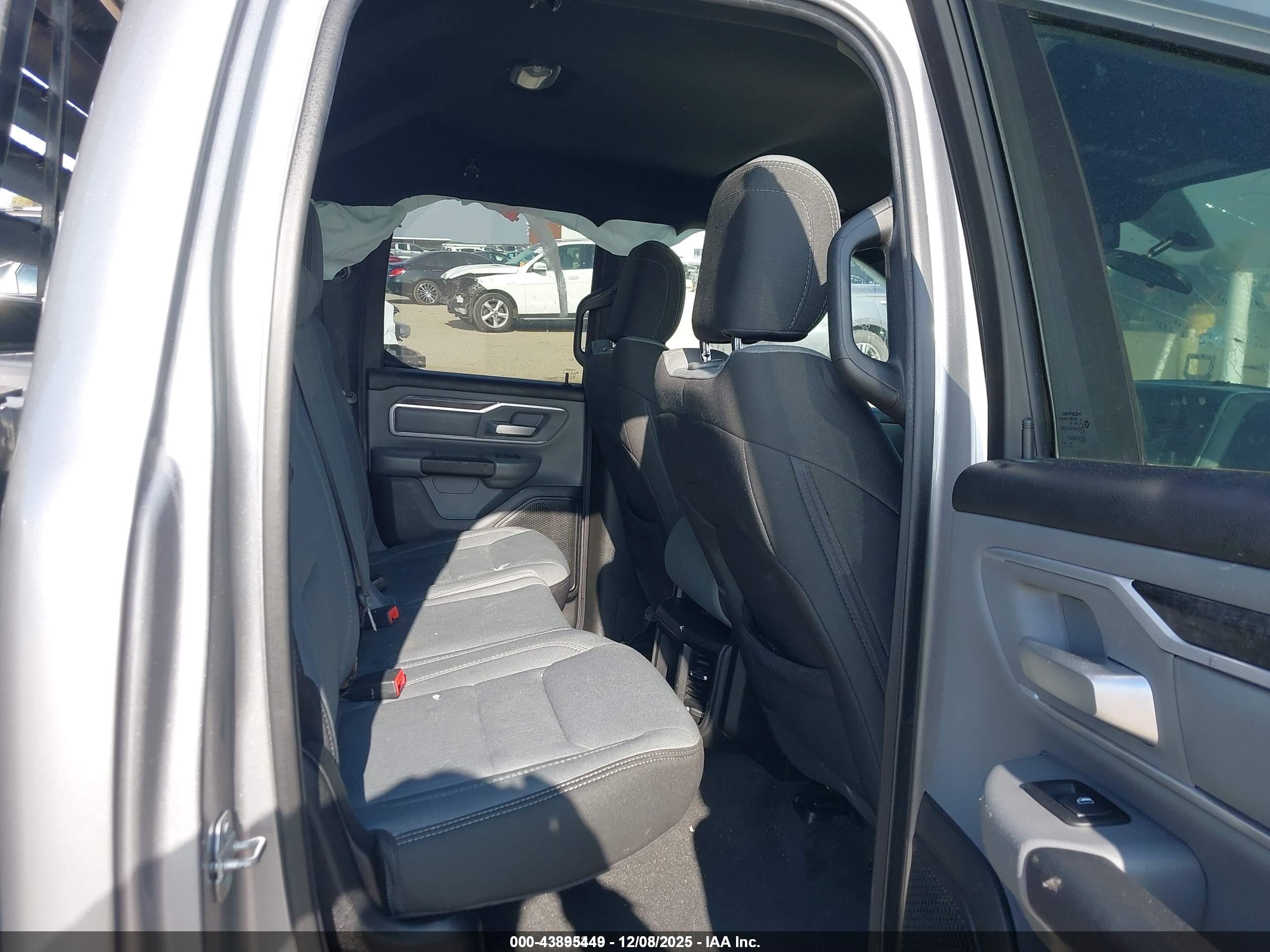 RAM 1500 image 8