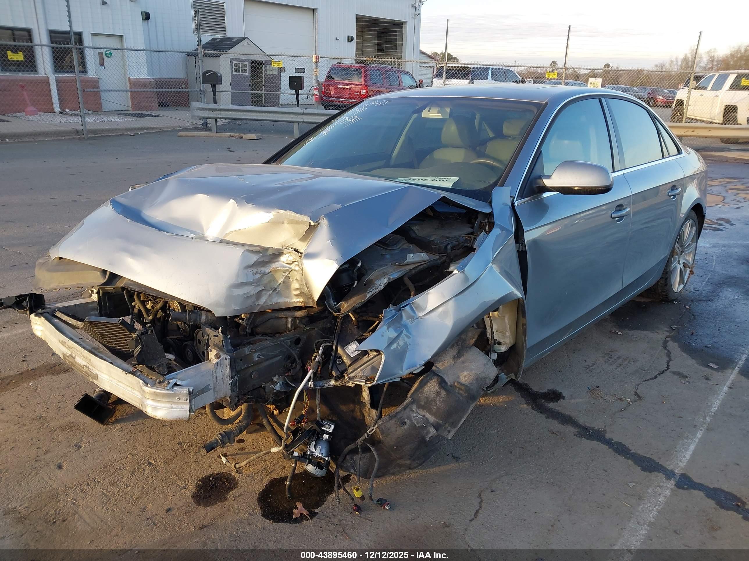 AUDI A4 image 2