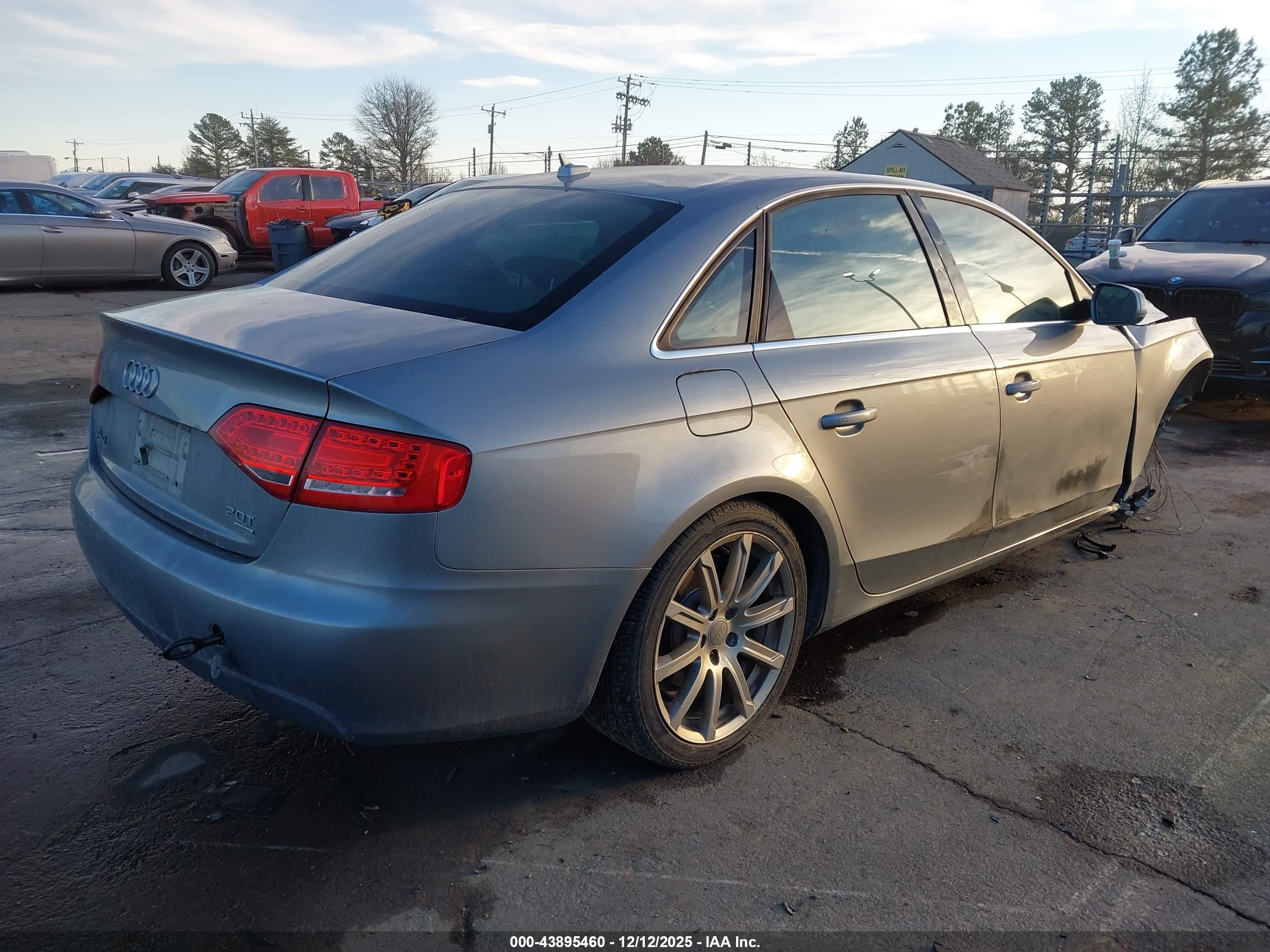 AUDI A4 image 4