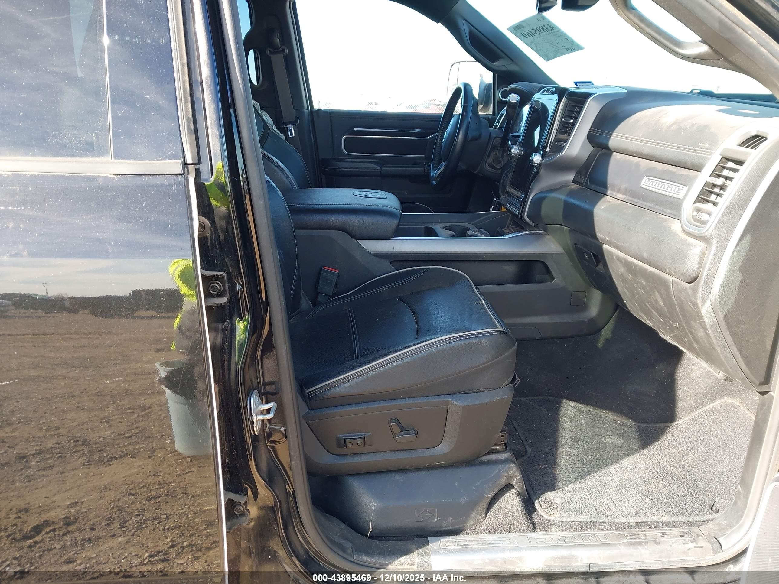 RAM 2500 image 5