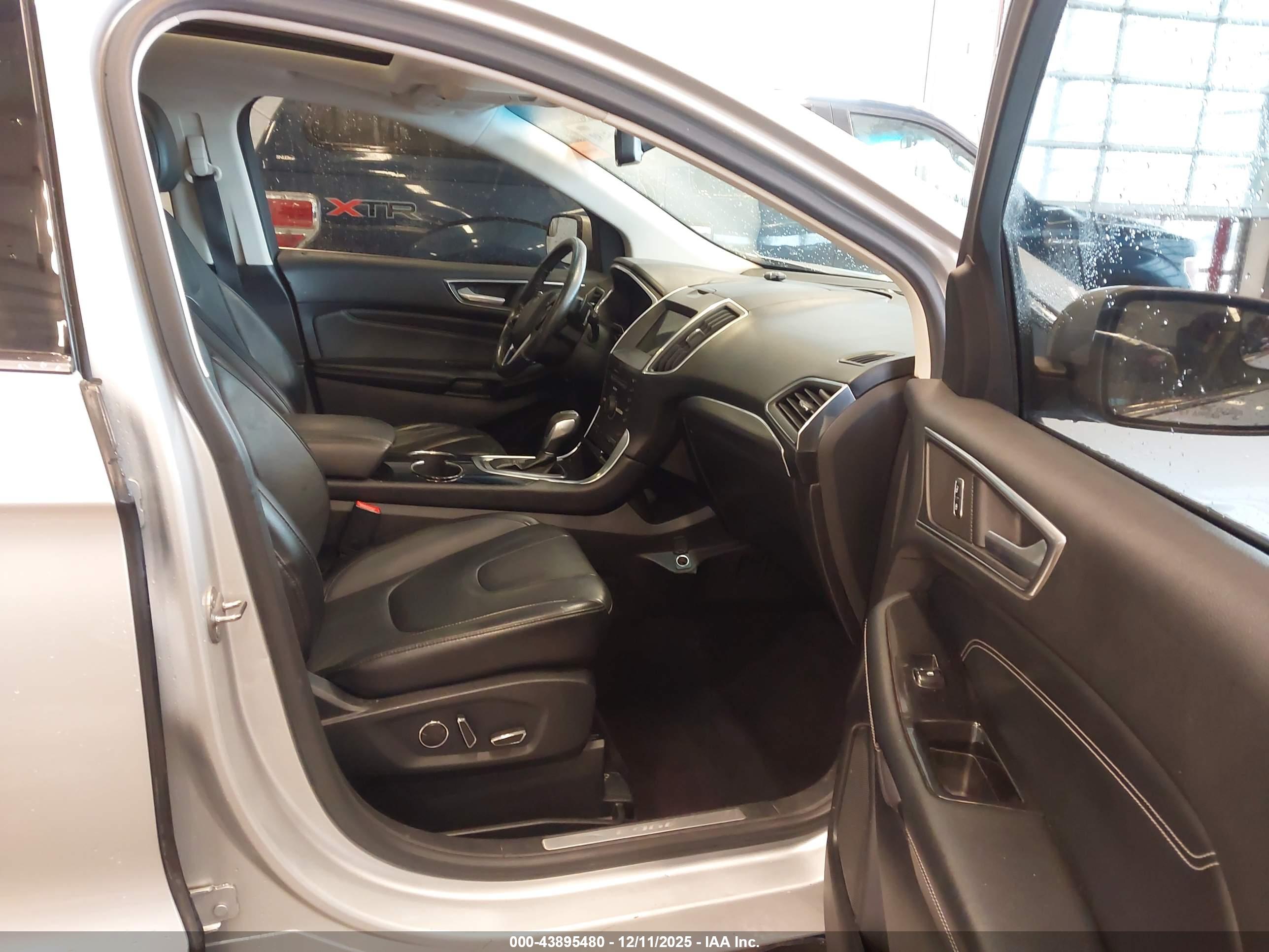 FORD EDGE image 5