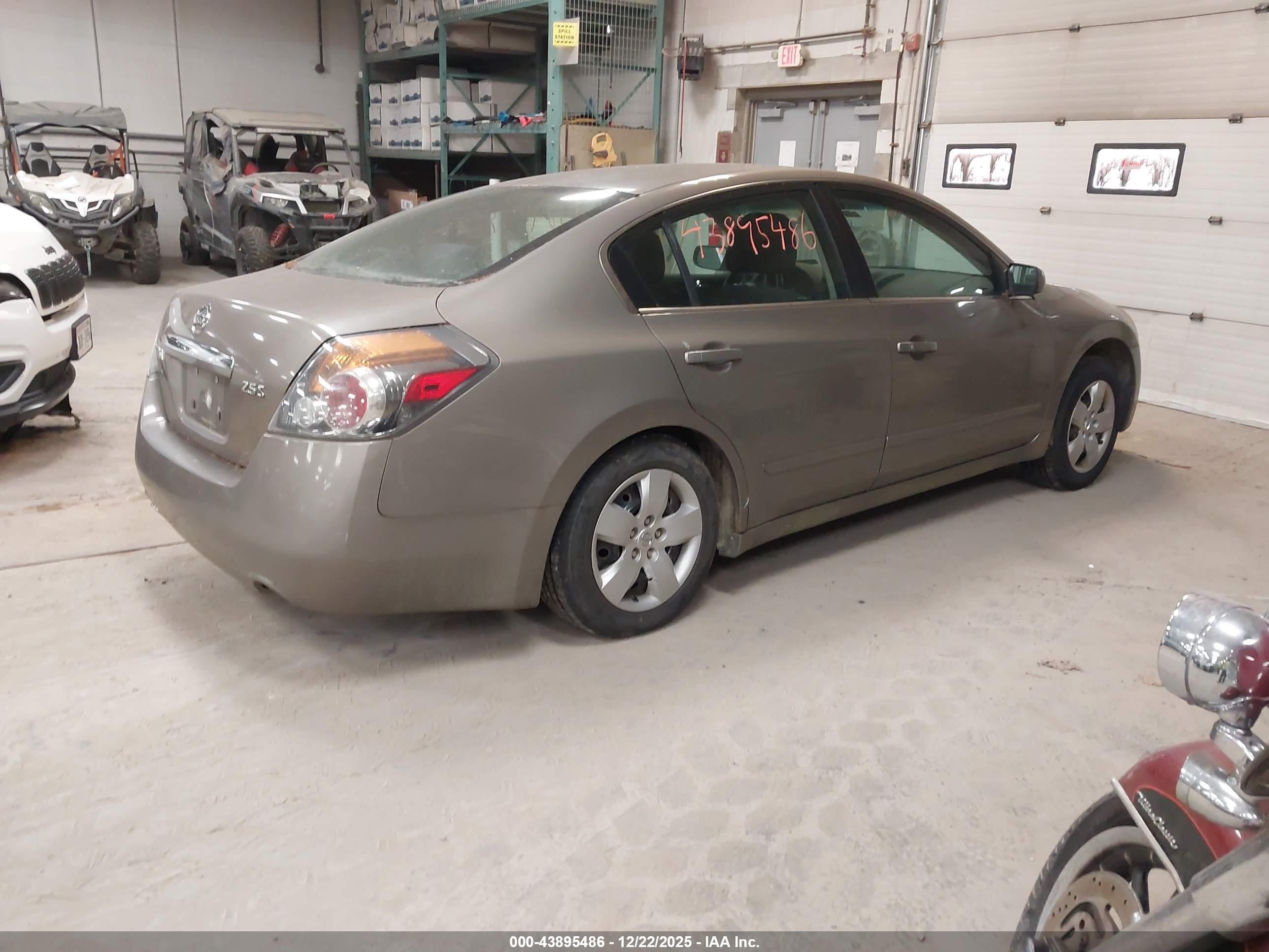 NISSAN ALTIMA image 4