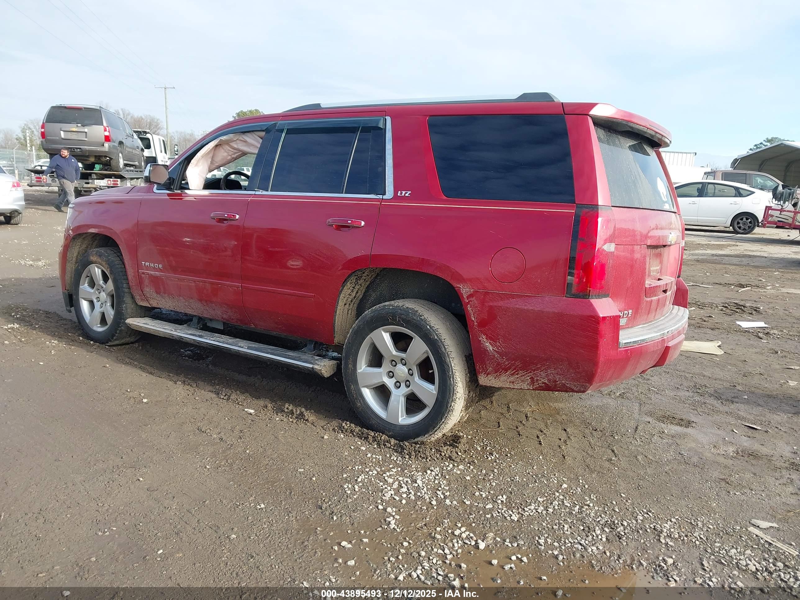 CHEVROLET TAHOE image 3
