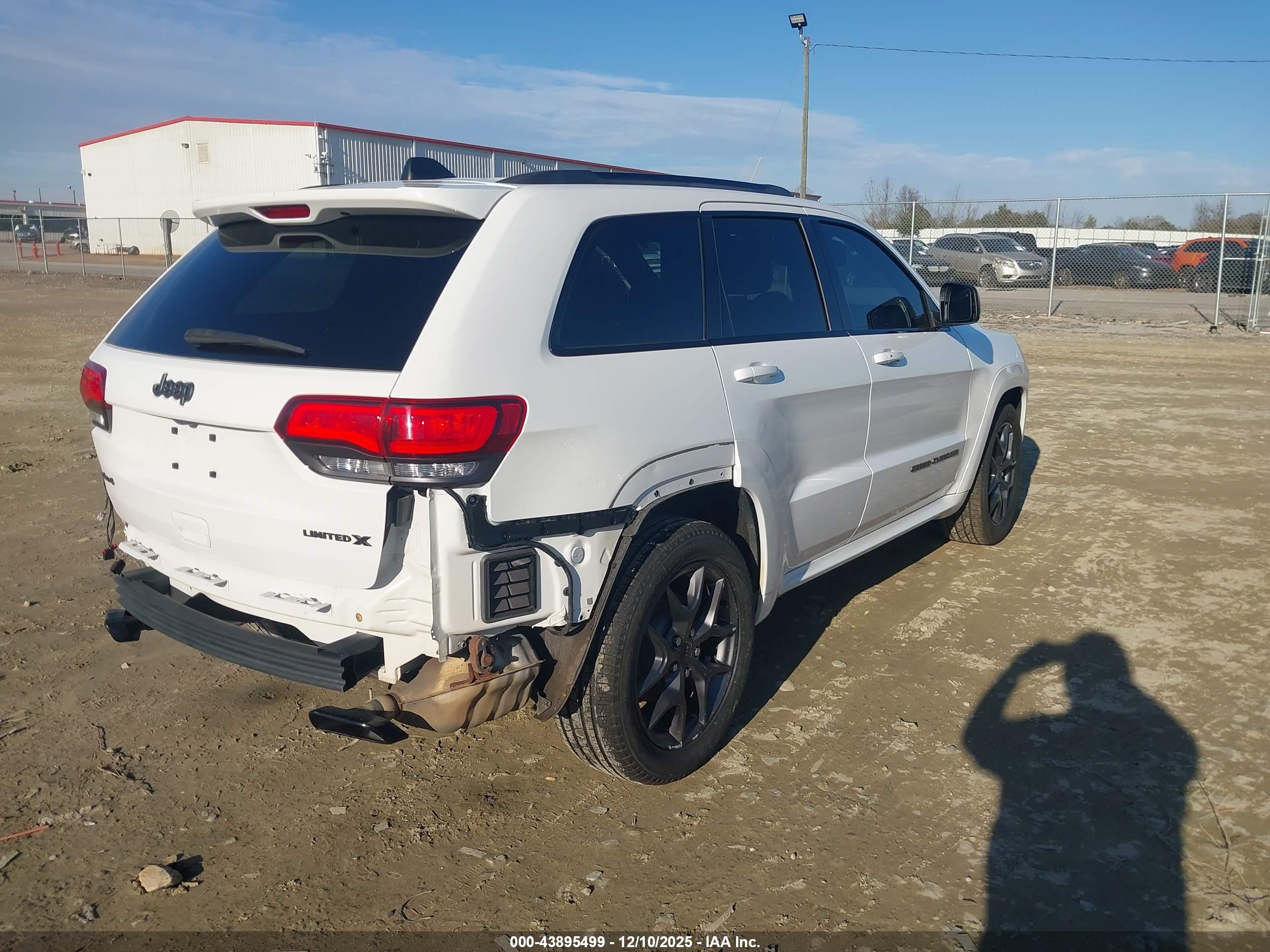 JEEP GRAND image 4