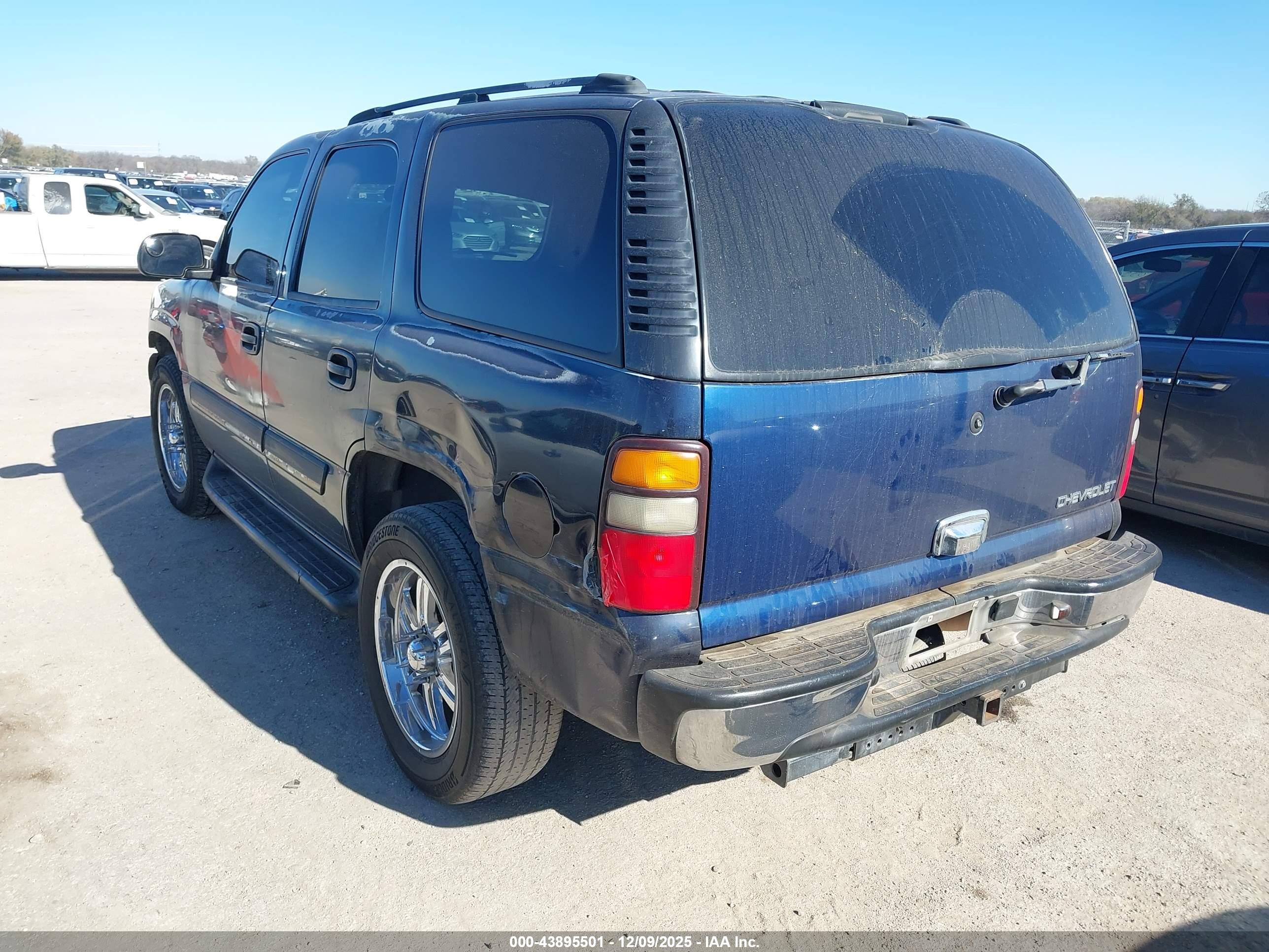 CHEVROLET TAHOE image 3