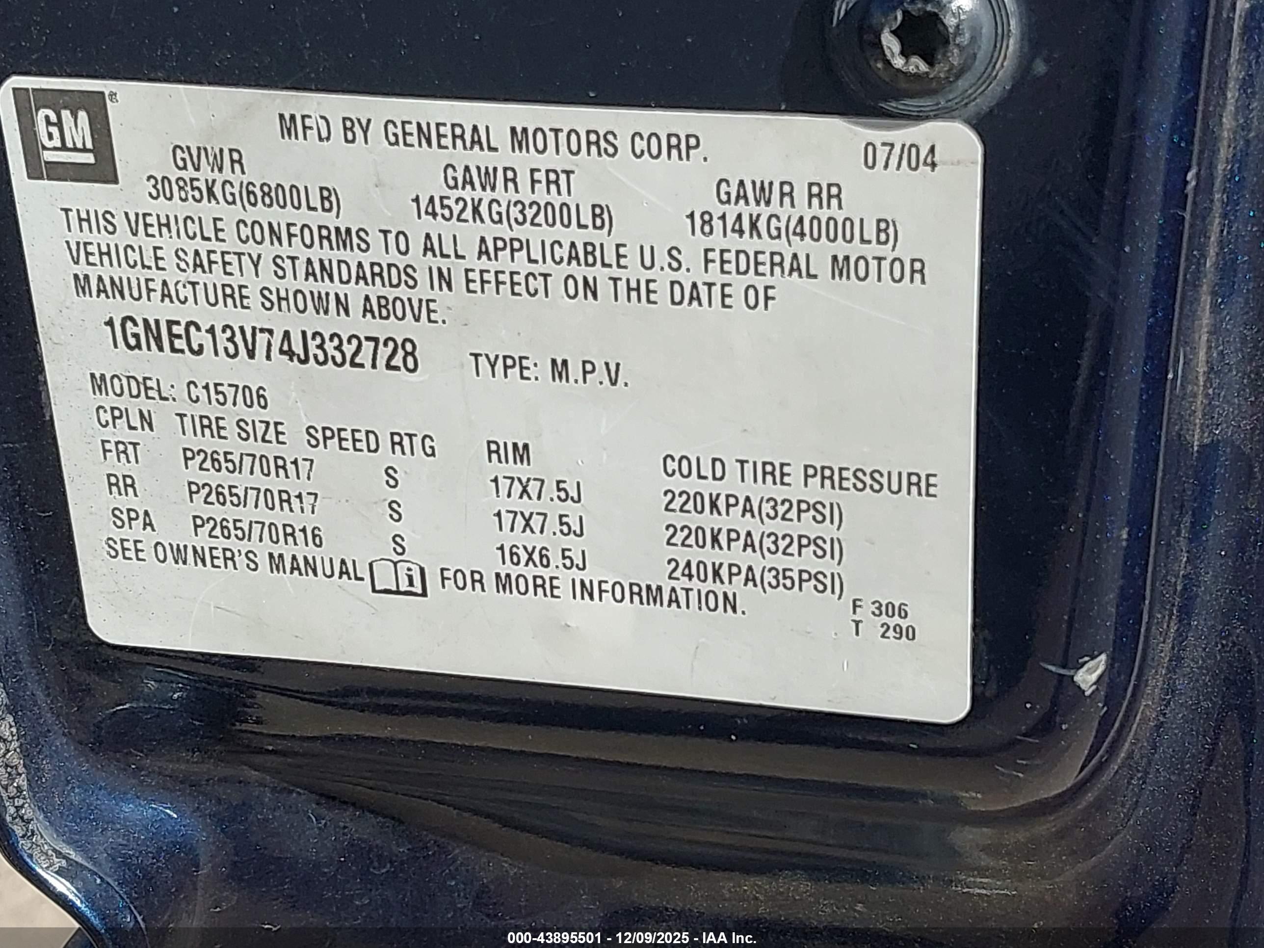 CHEVROLET TAHOE image 9