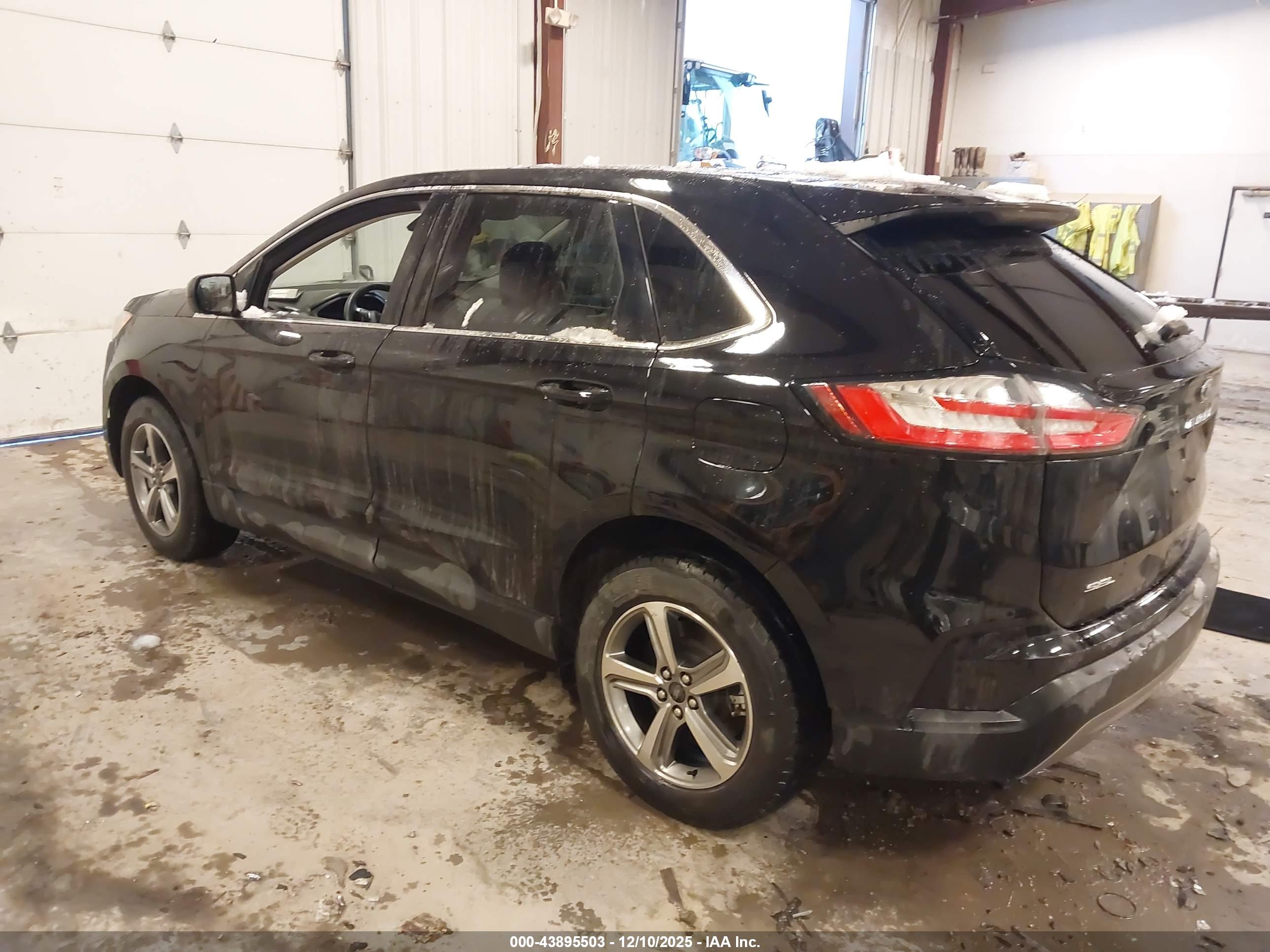 FORD EDGE image 3