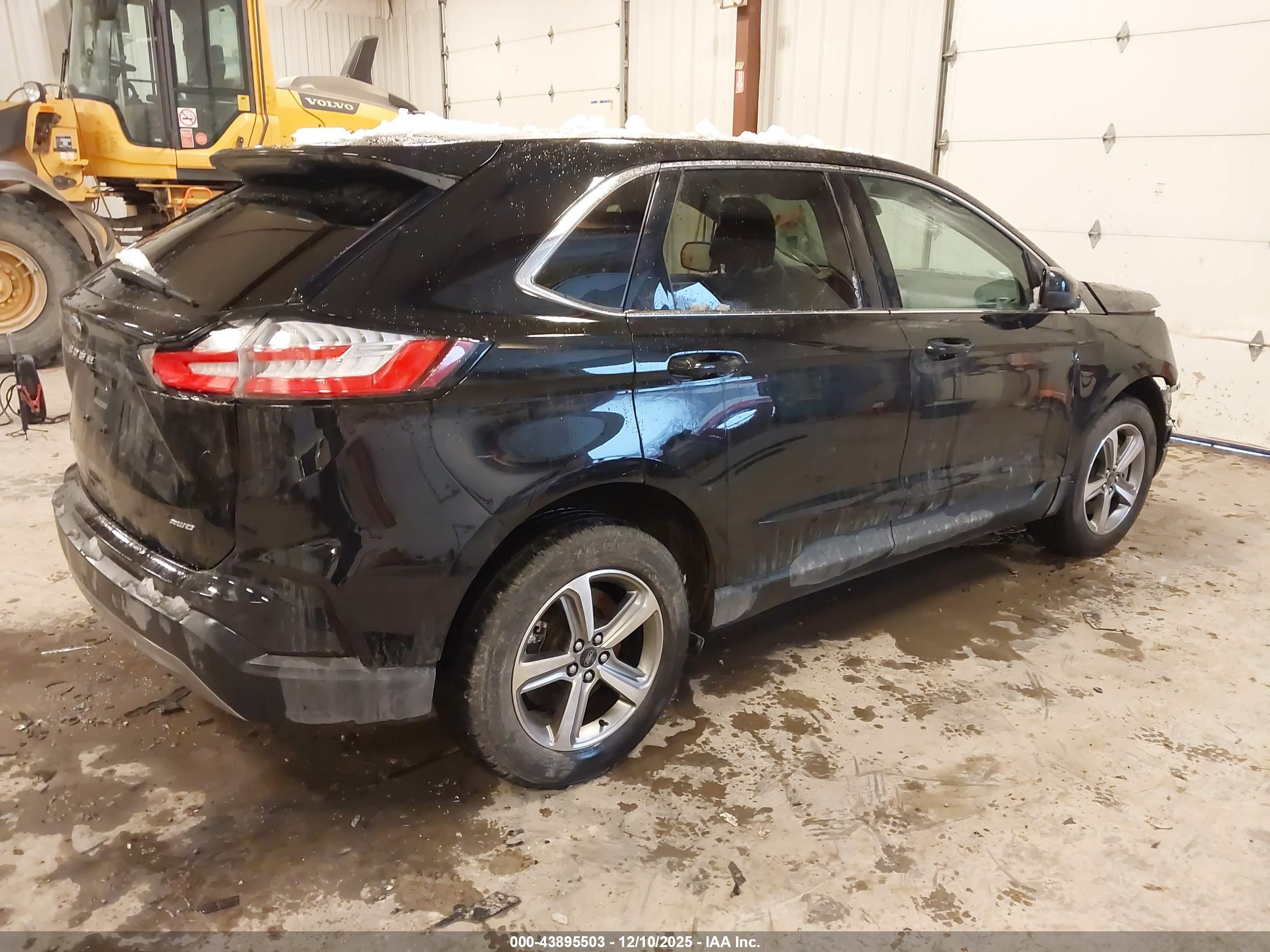 FORD EDGE image 4