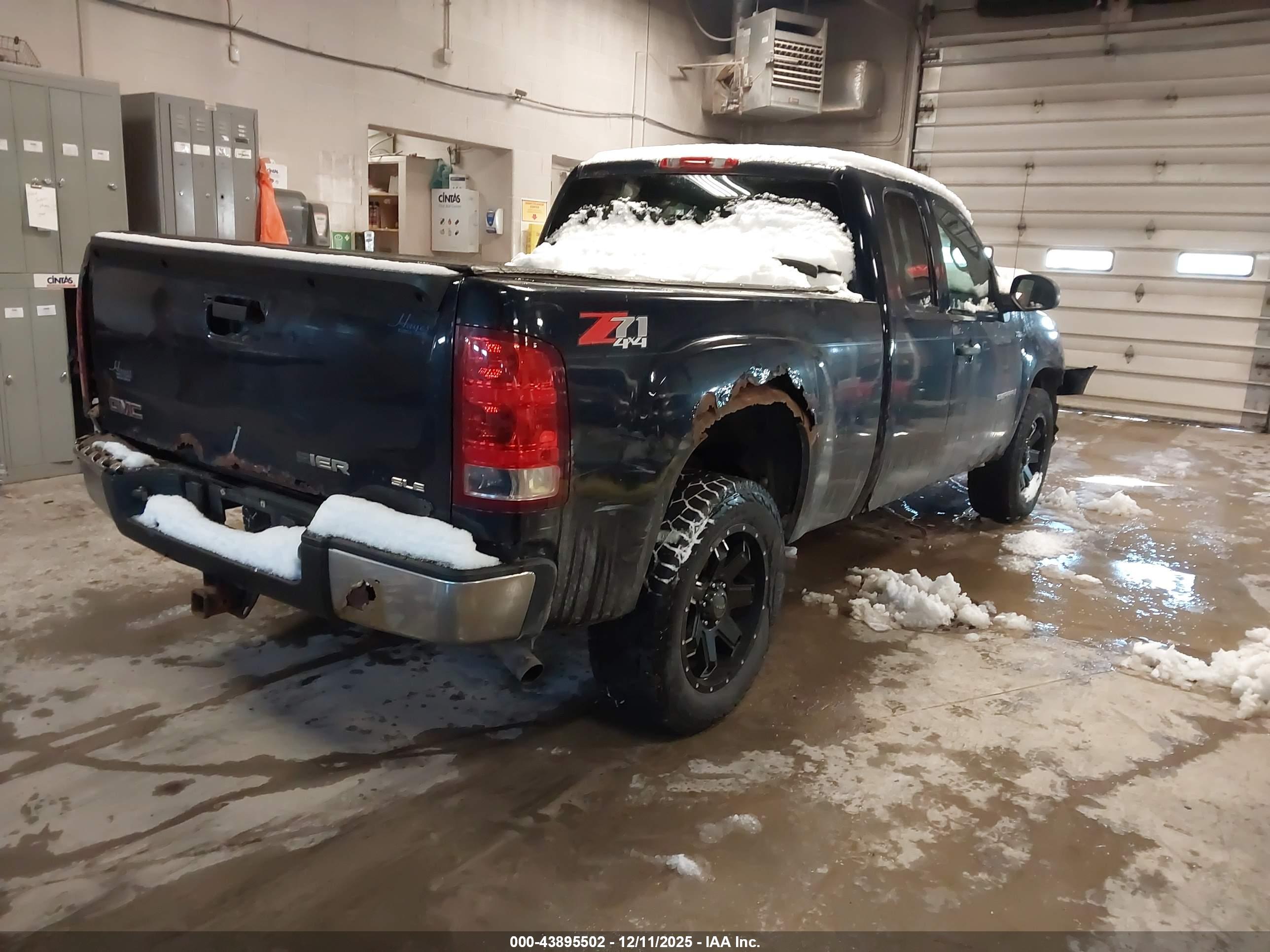 GMC SIERRA image 4