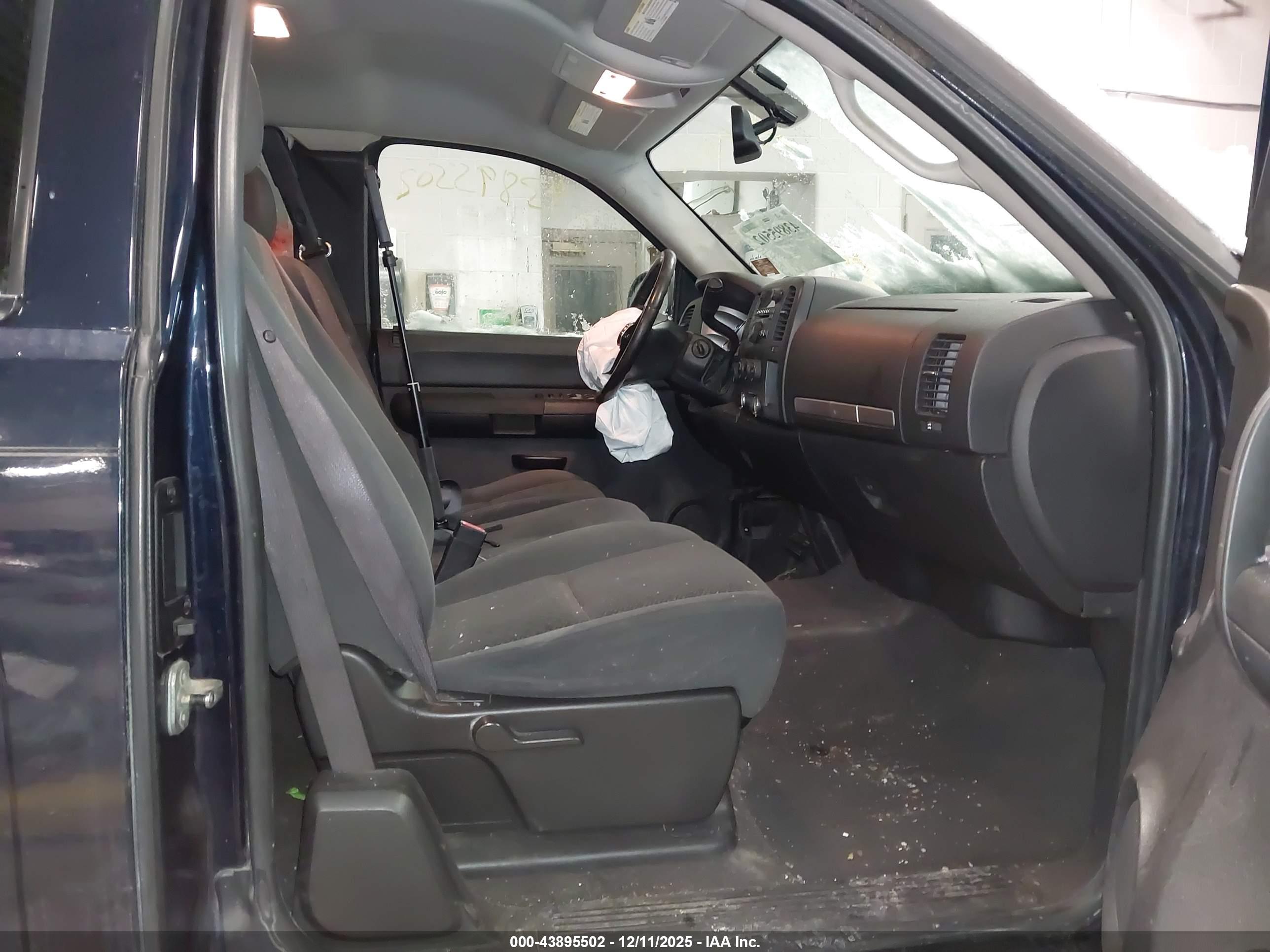 GMC SIERRA image 5