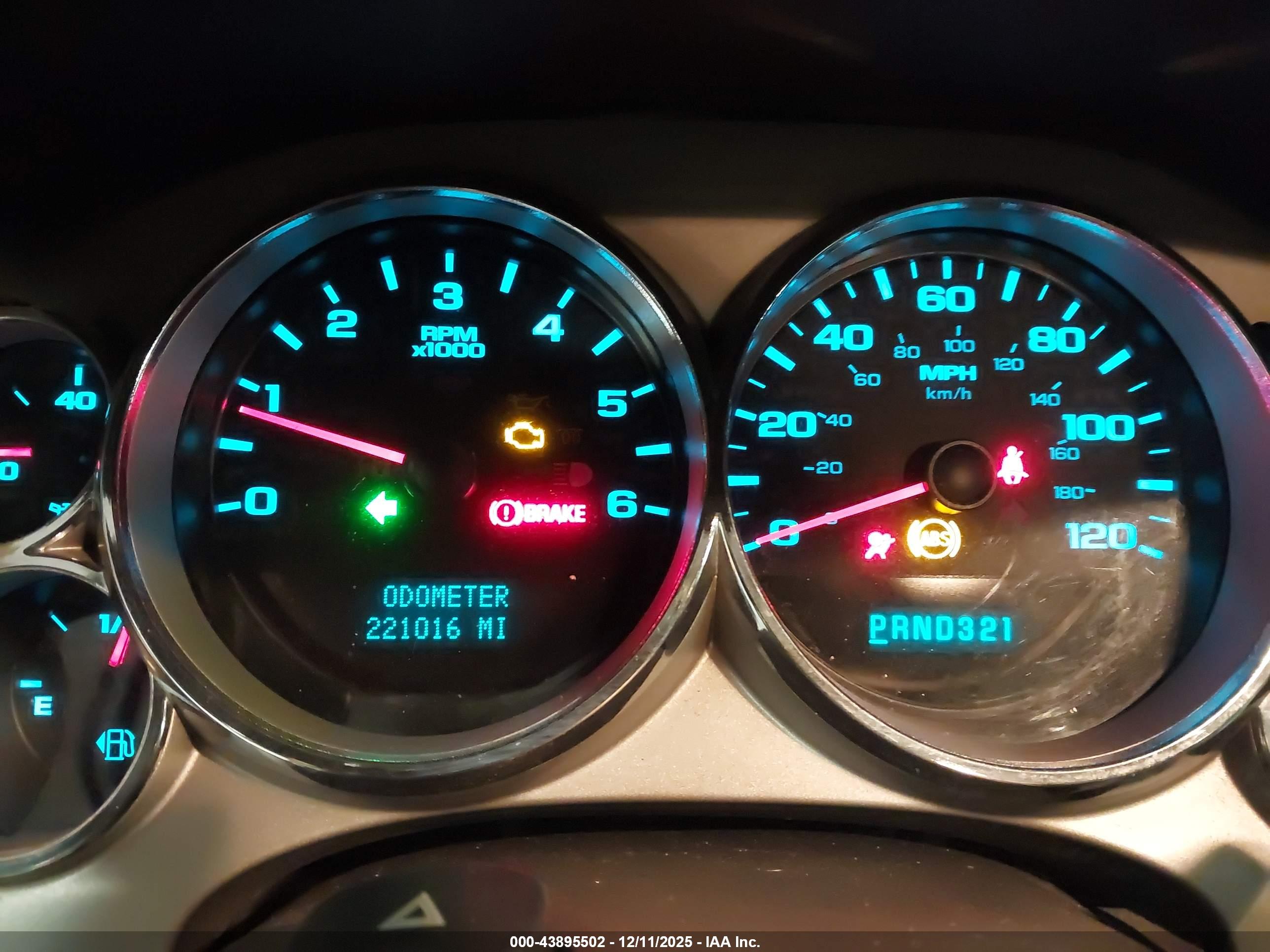 GMC SIERRA image 7