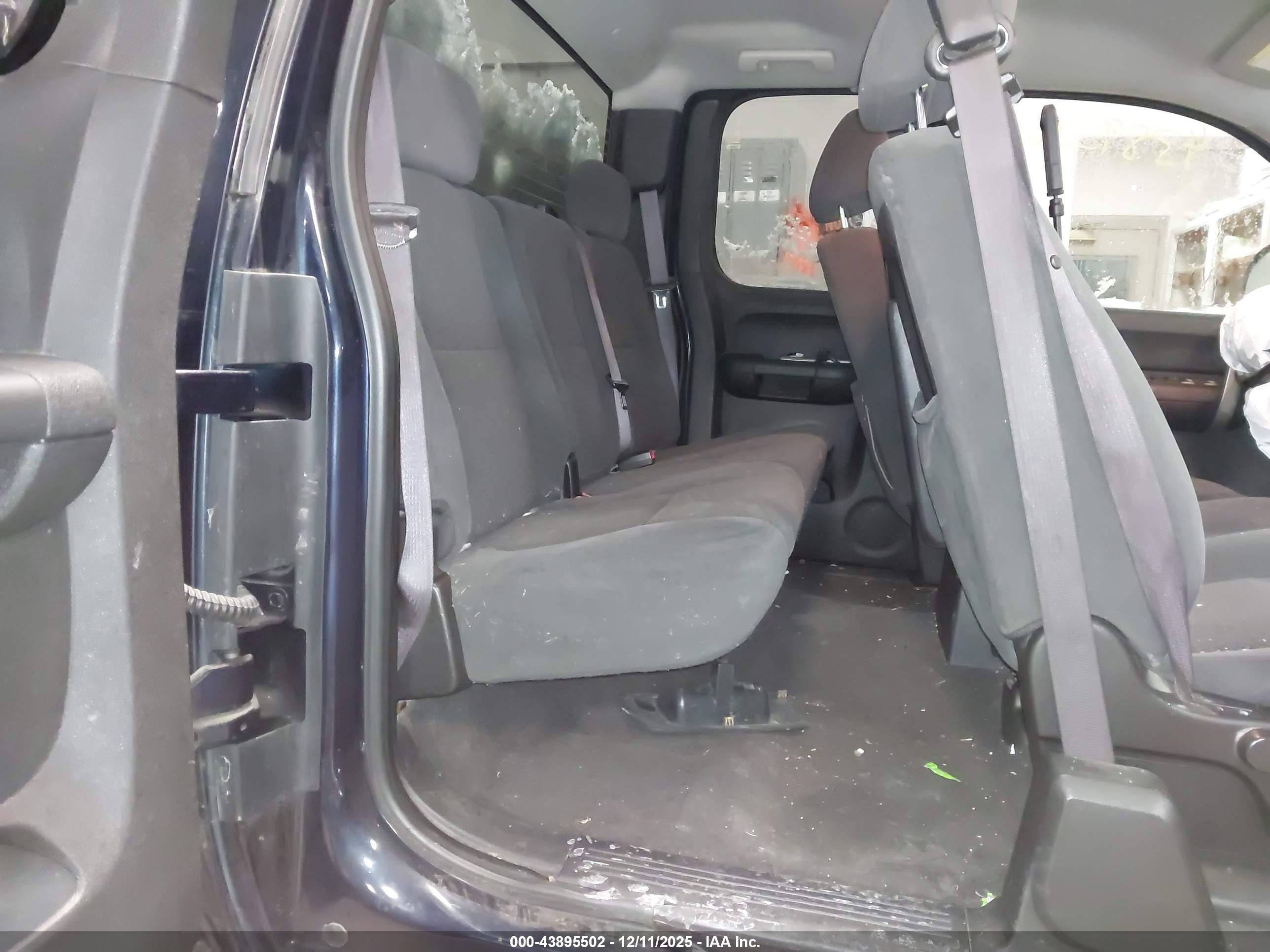 GMC SIERRA image 8