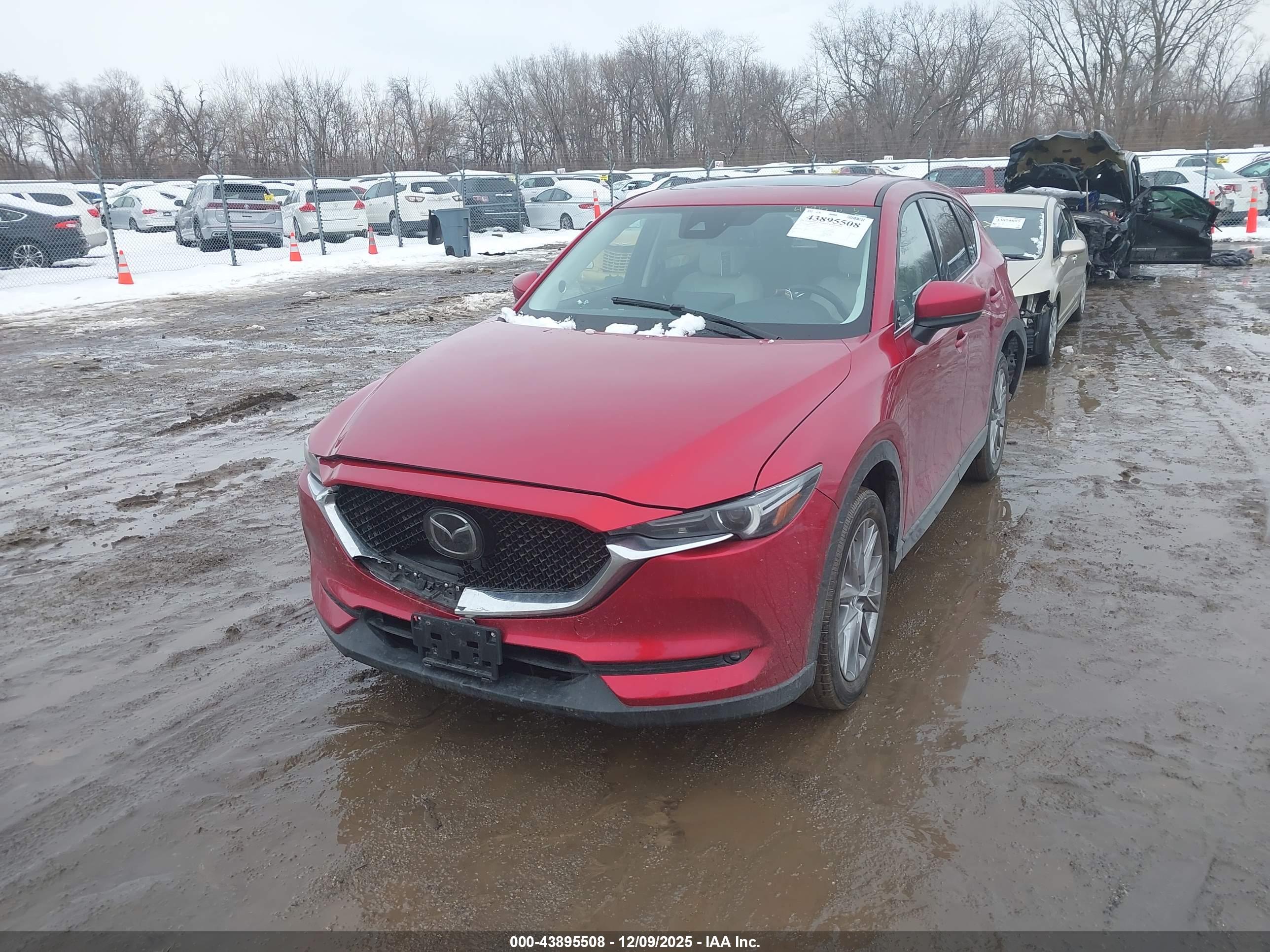 MAZDA CX-5 image 2