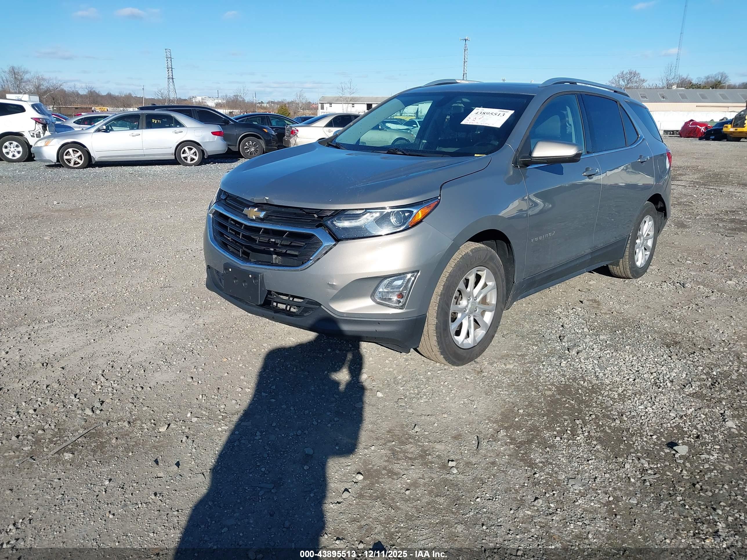 CHEVROLET EQUINOX image 2