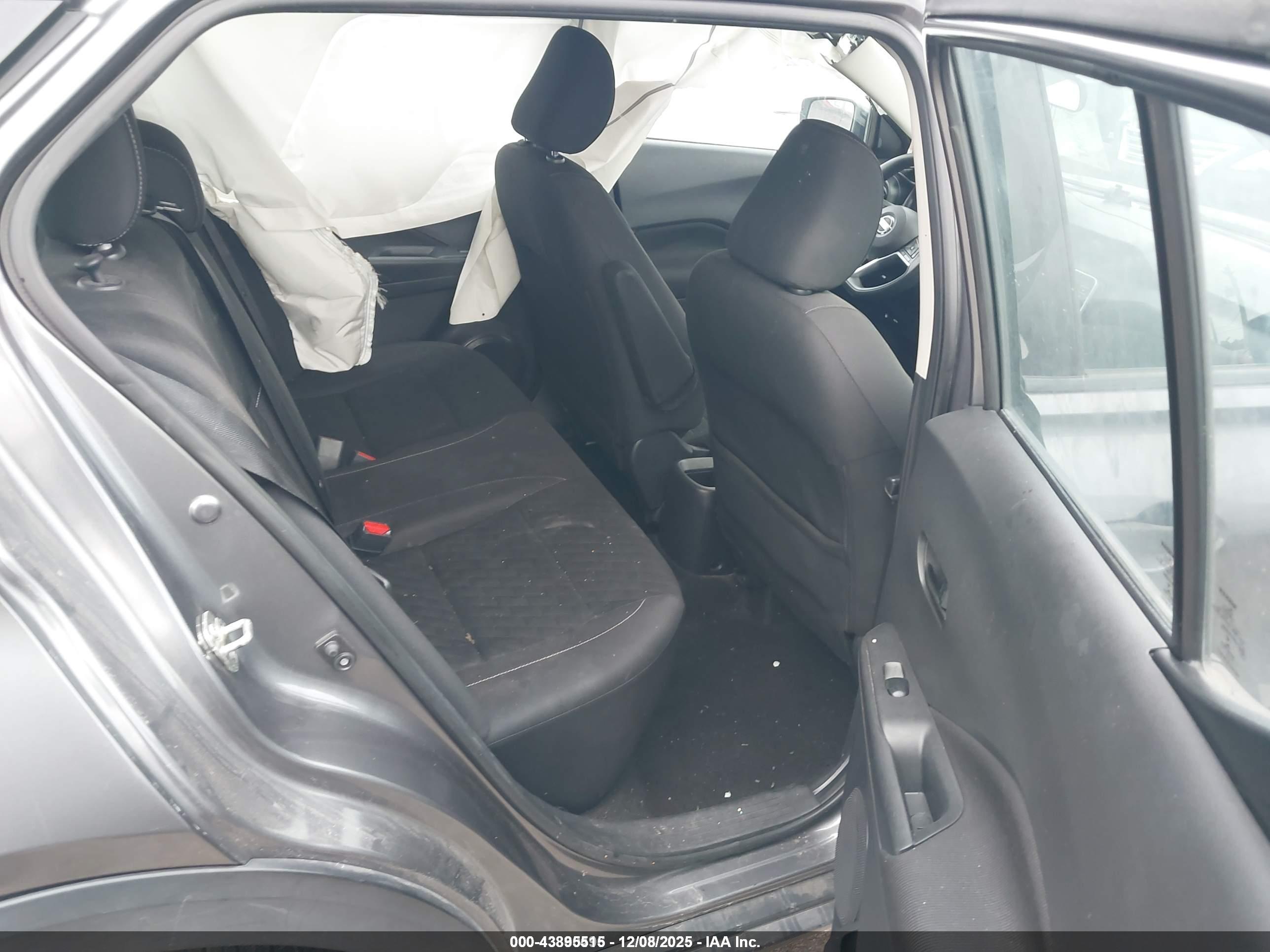 NISSAN KICKS image 8