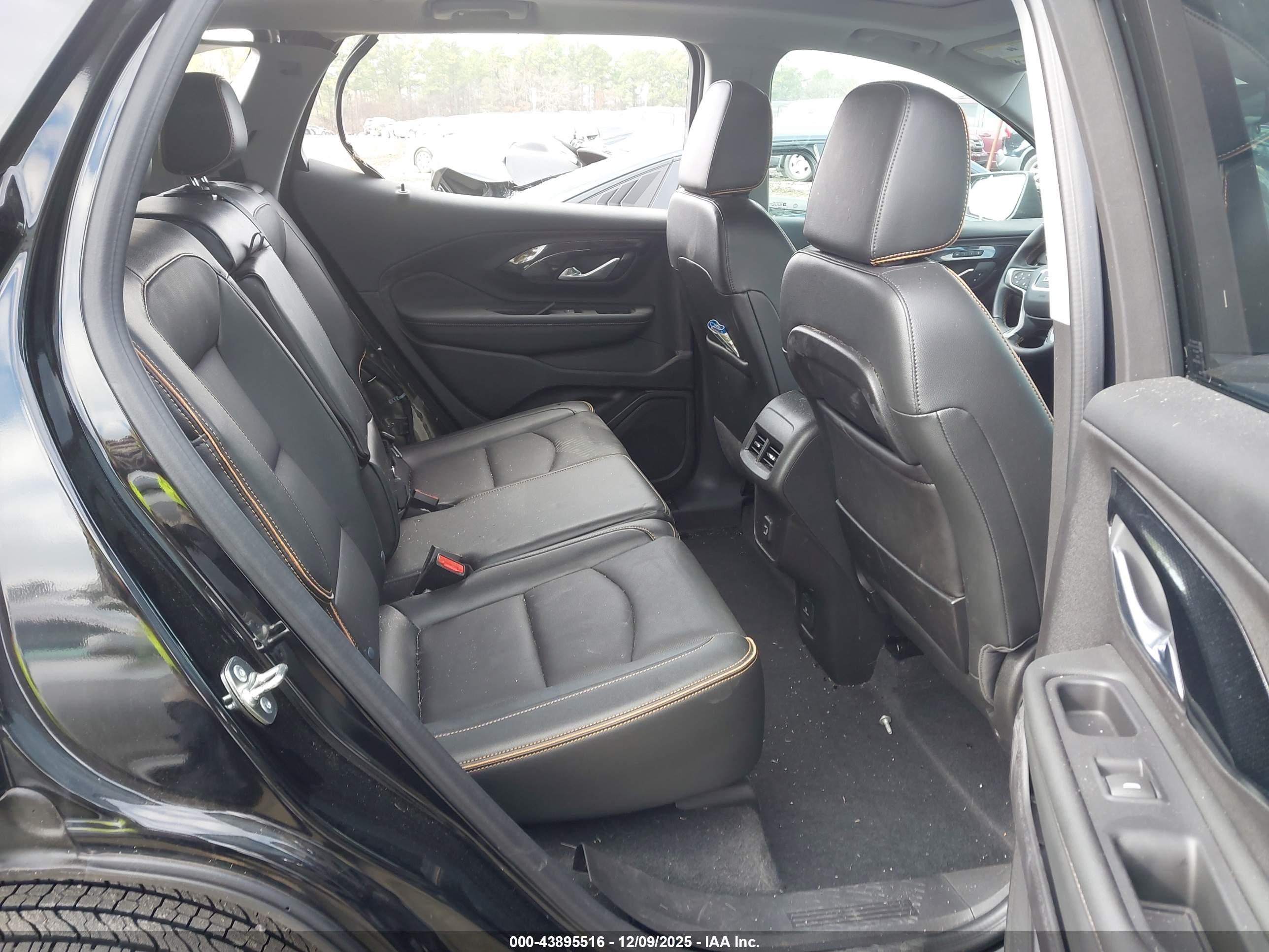 GMC TERRAIN image 8