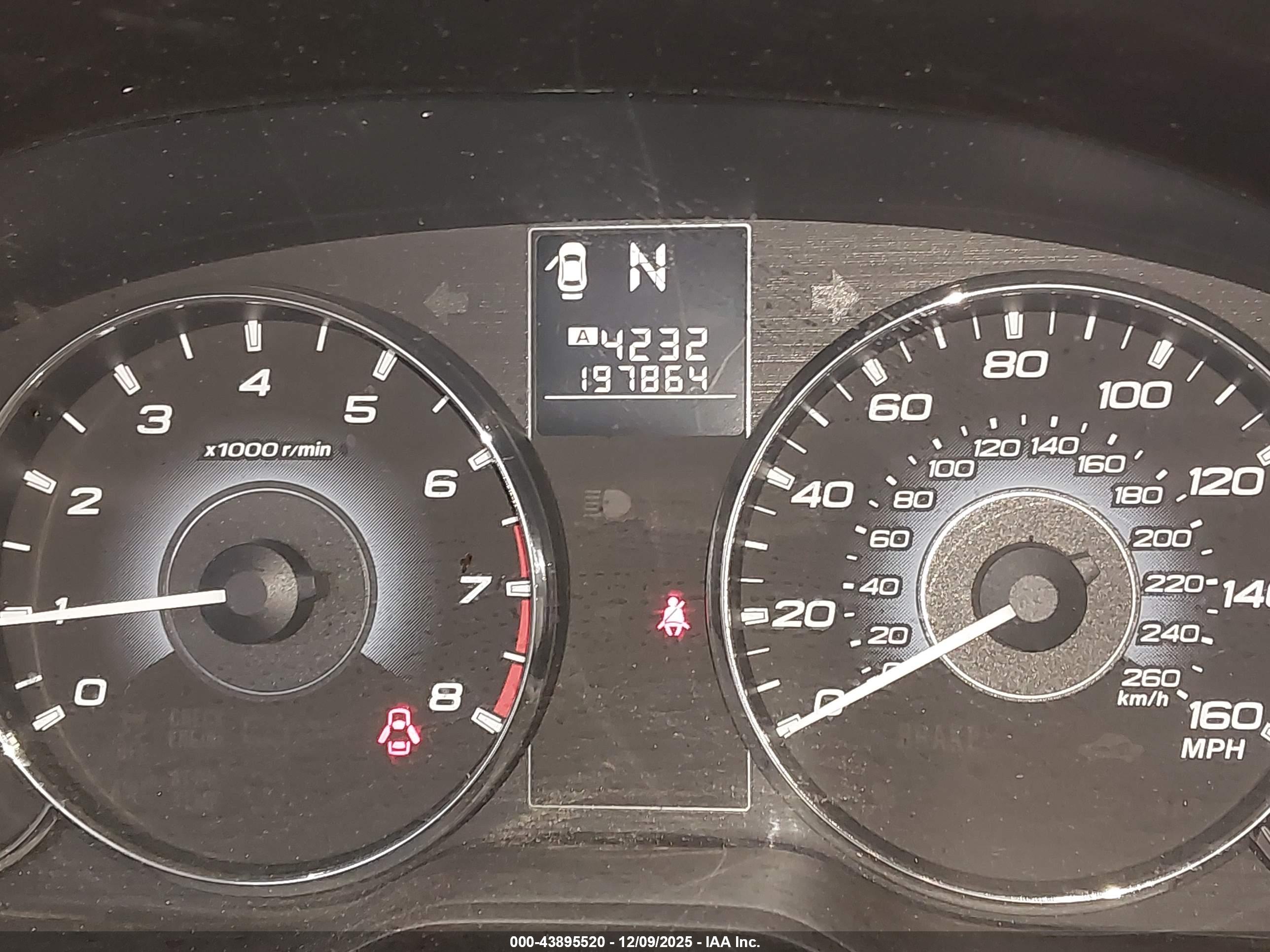 SUBARU OUTBACK image 7