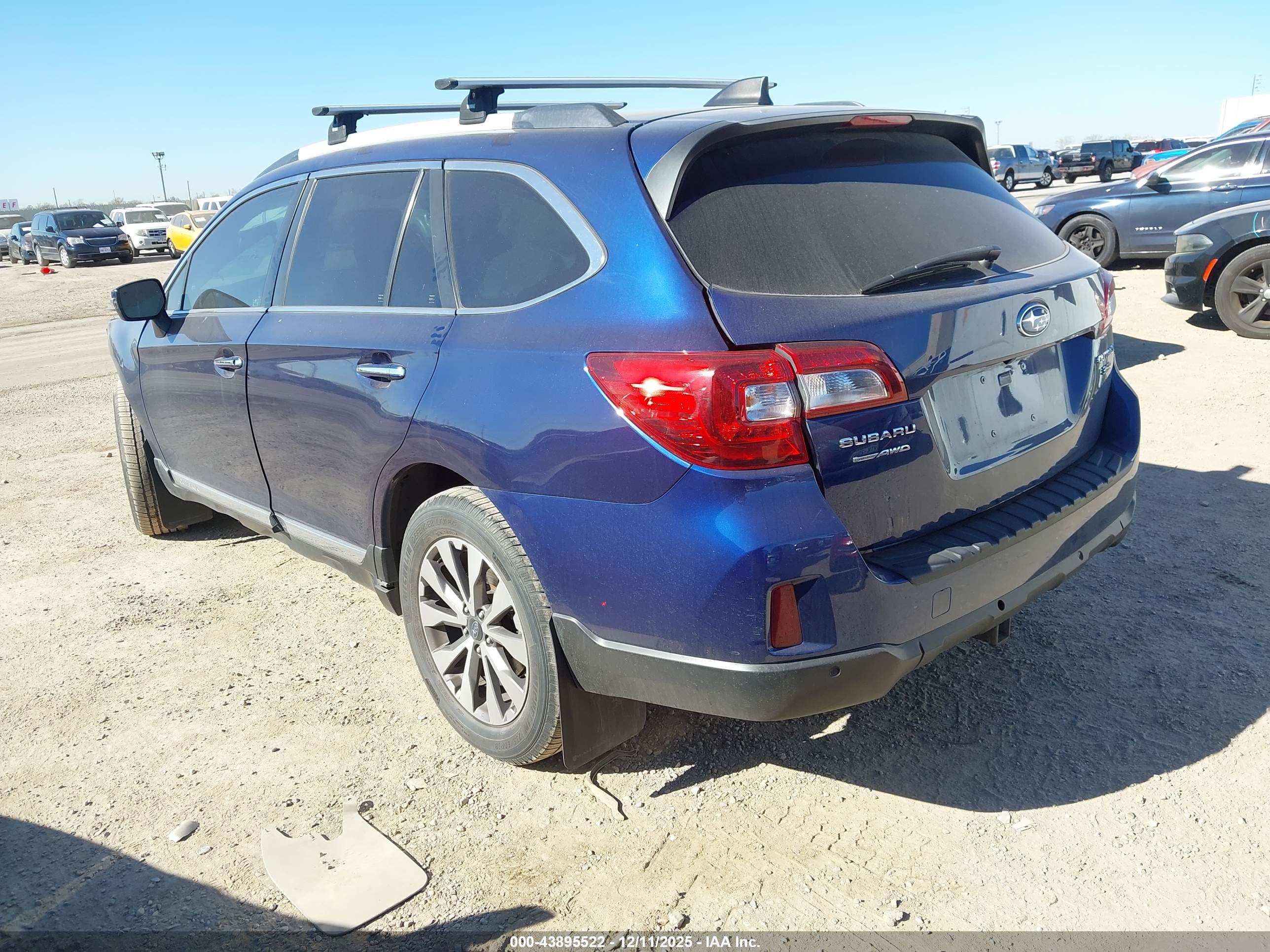 SUBARU OUTBACK image 3