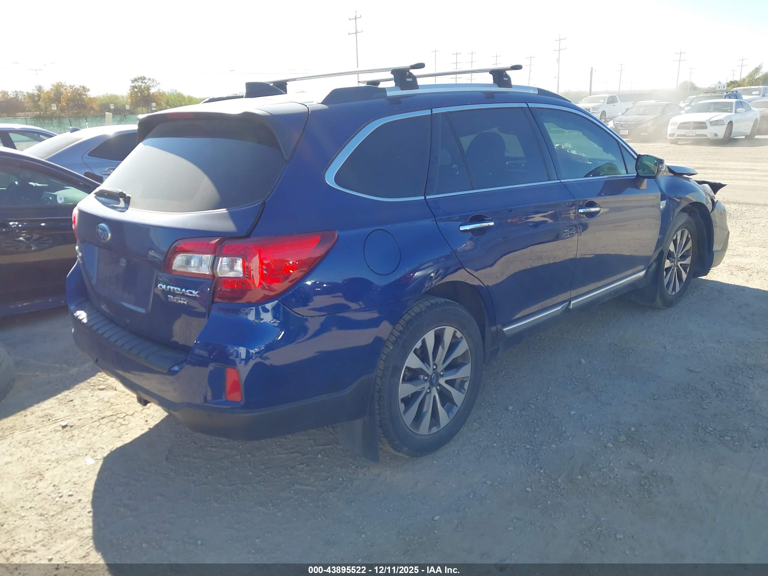 SUBARU OUTBACK image 4