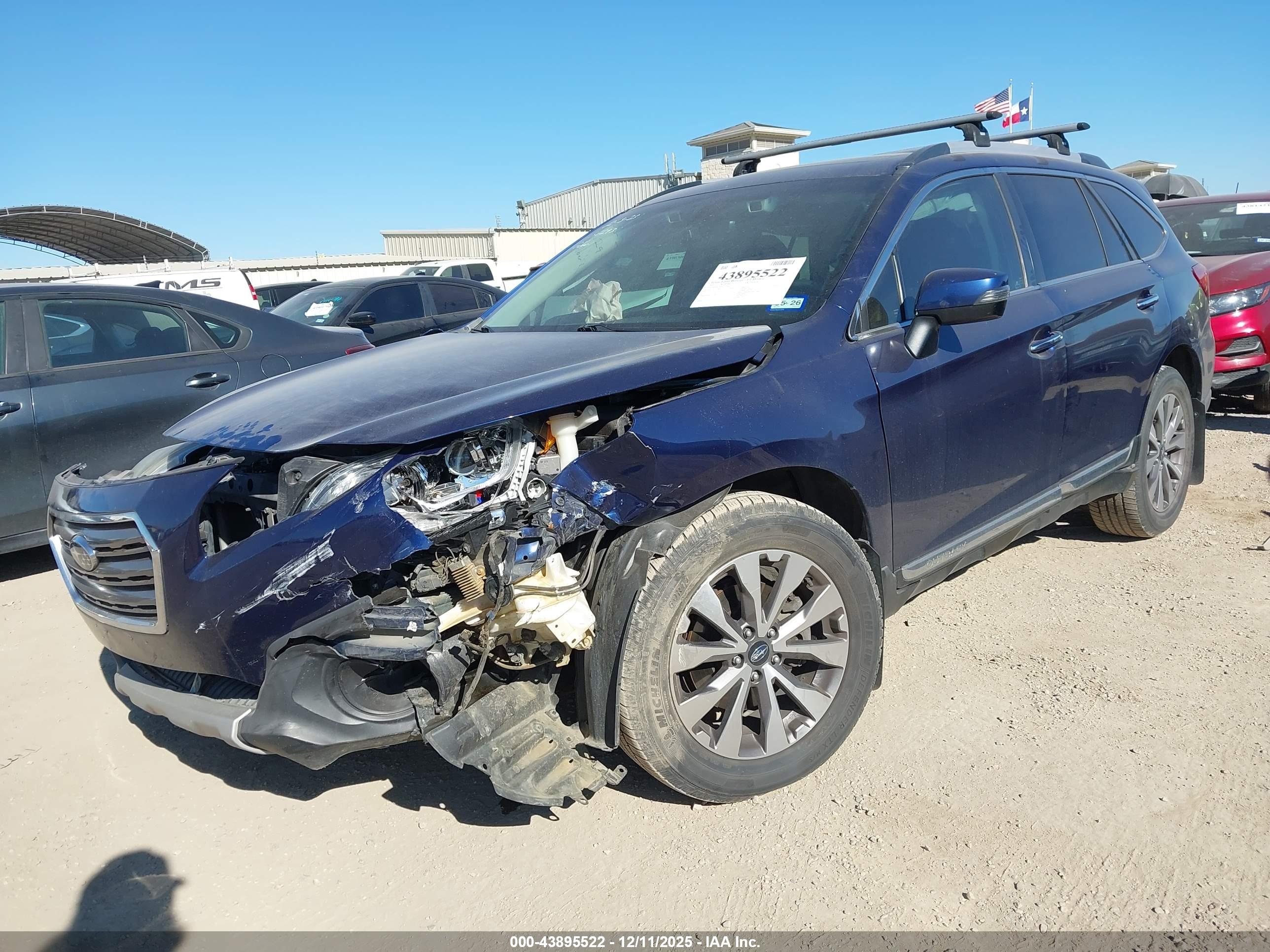 SUBARU OUTBACK image 6