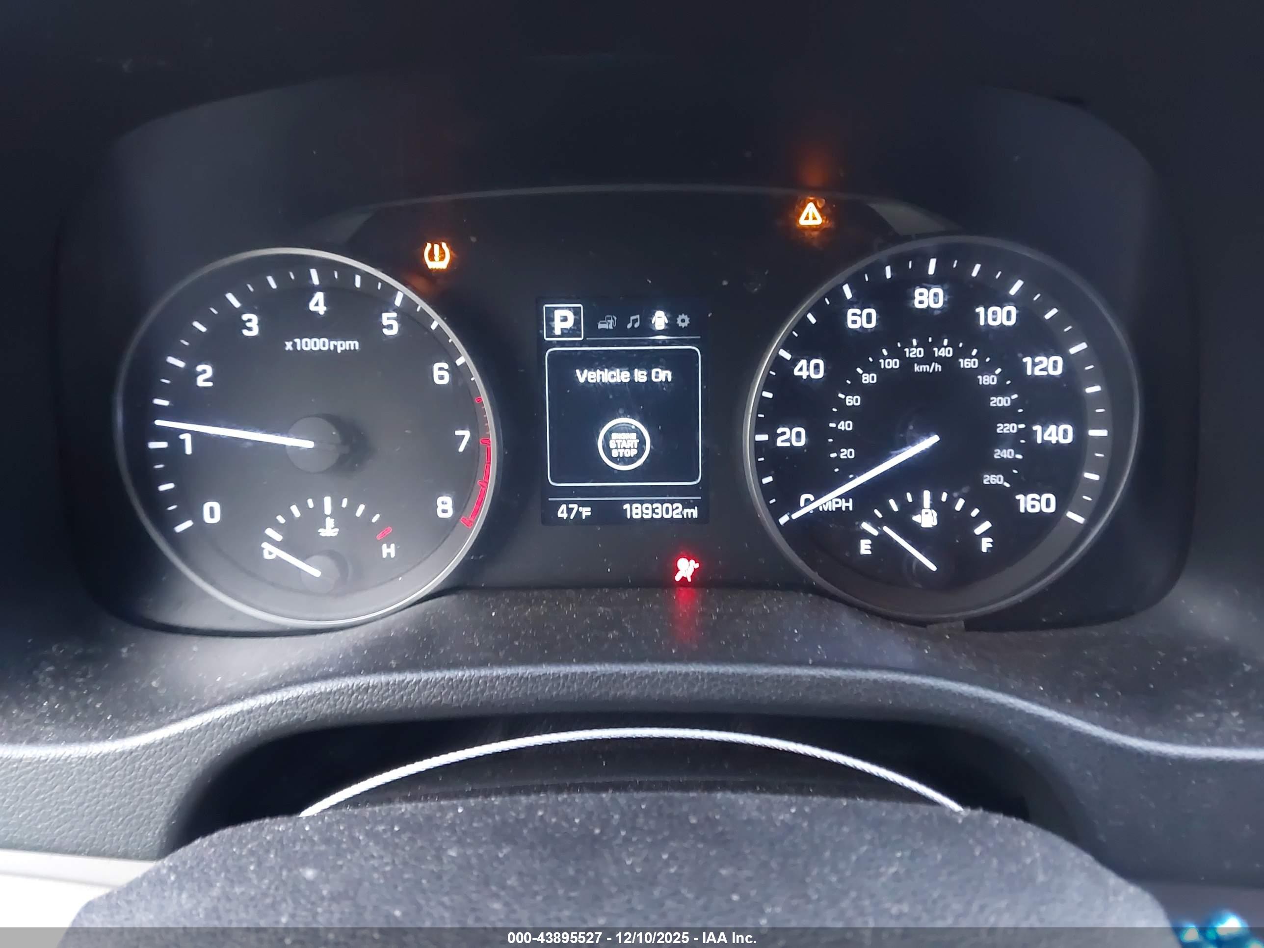 HYUNDAI ELANTRA image 7