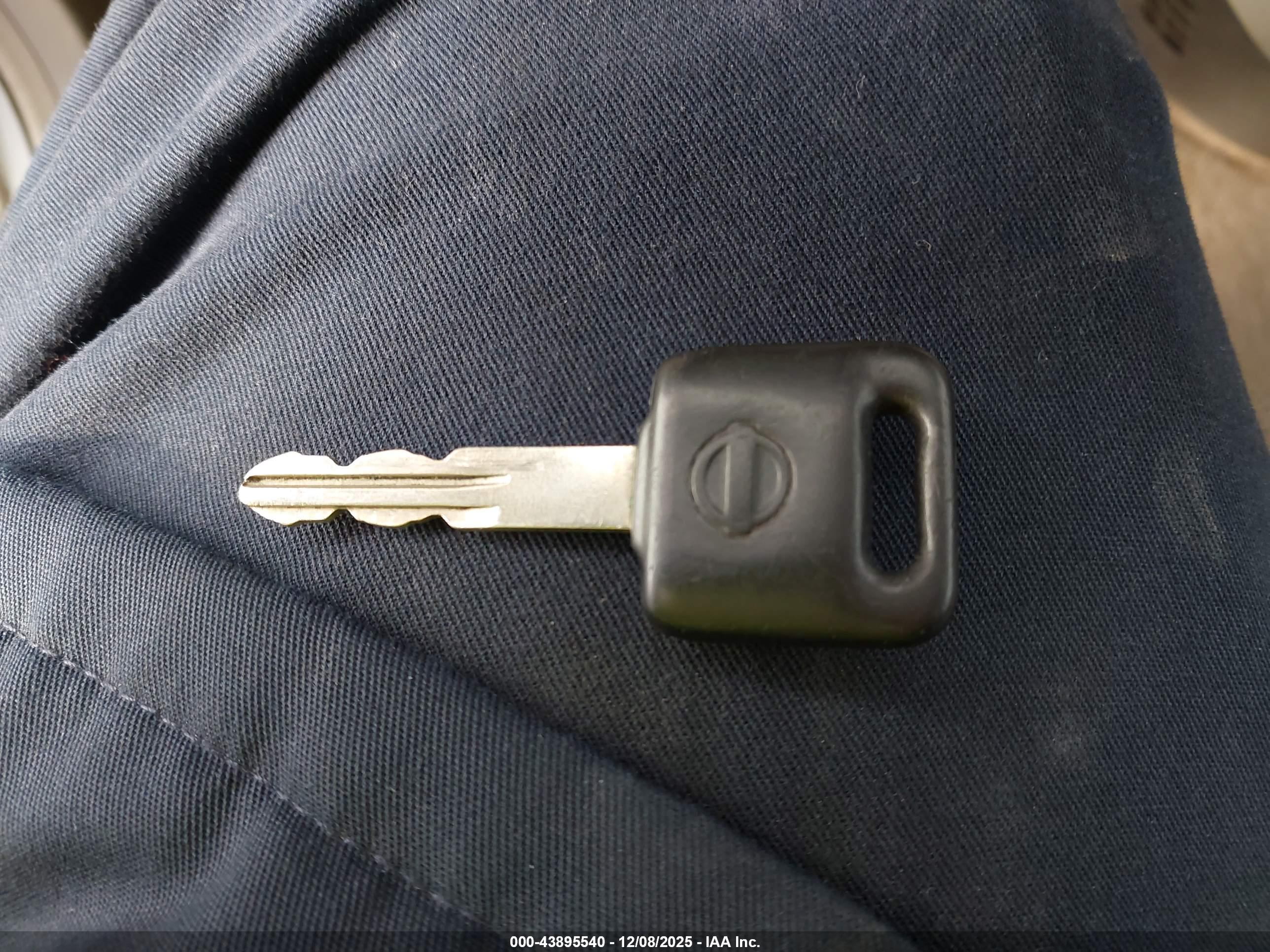 NISSAN QUEST image 11