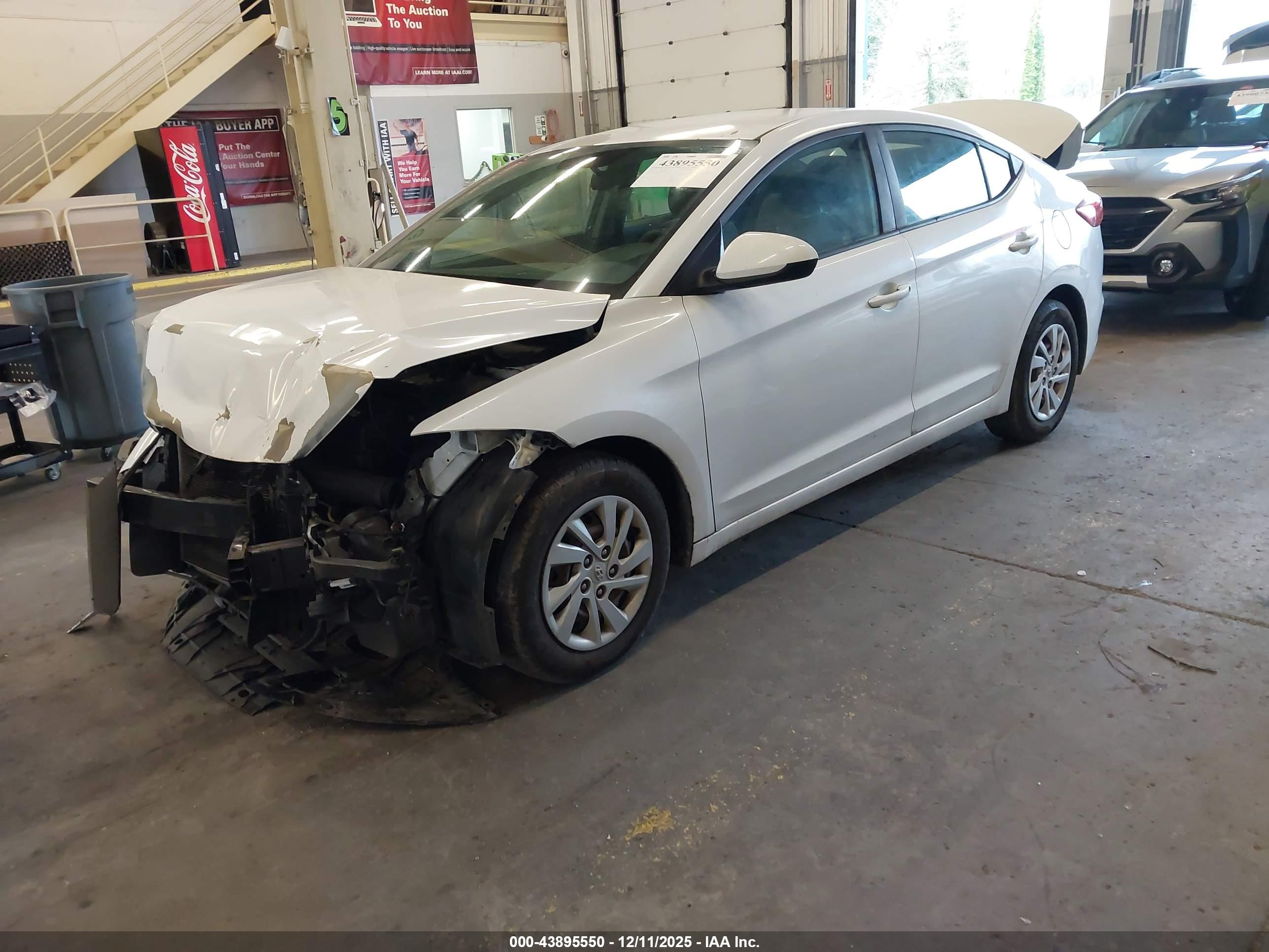 HYUNDAI ELANTRA image 2