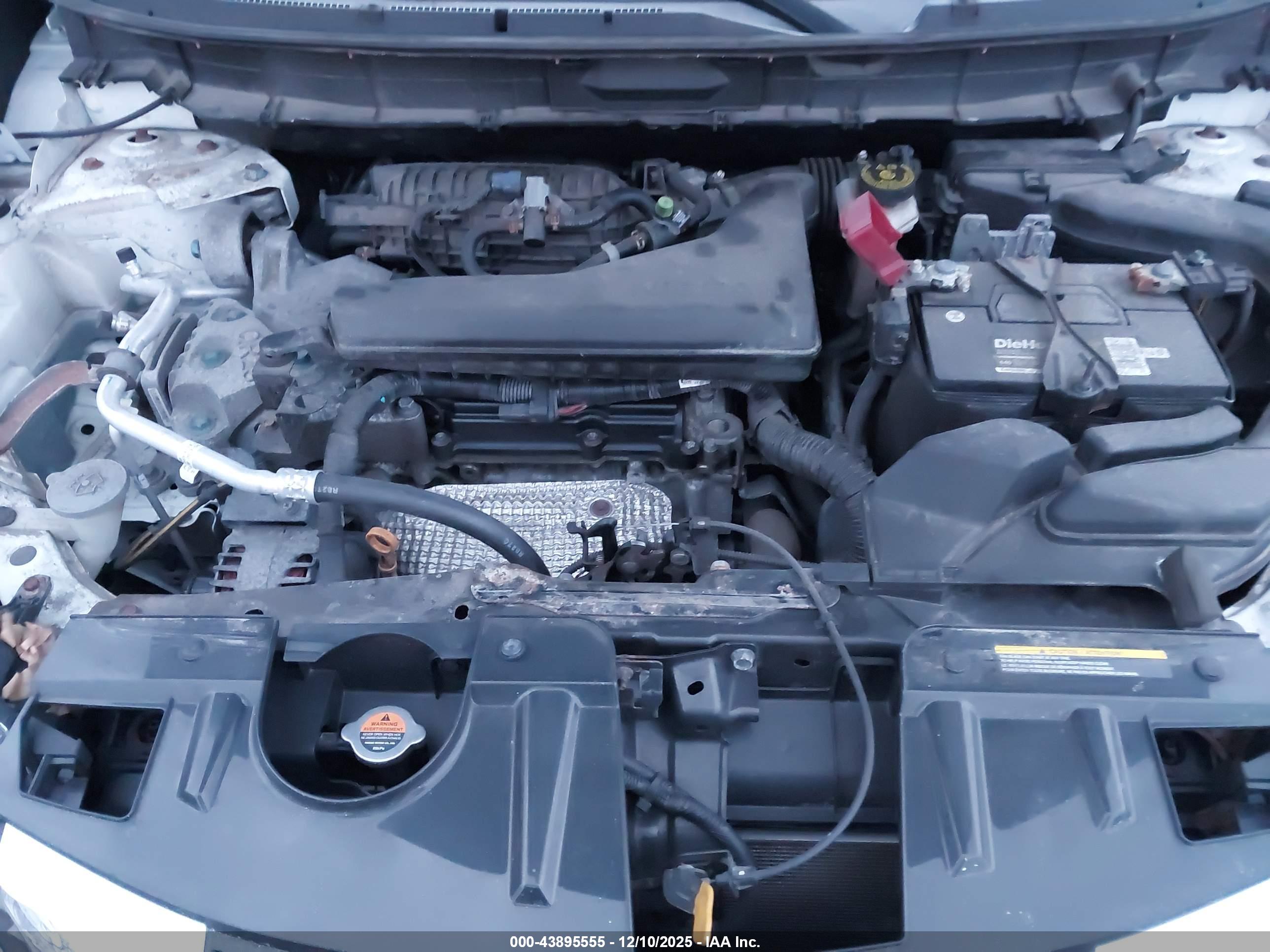 NISSAN ROGUE image 10