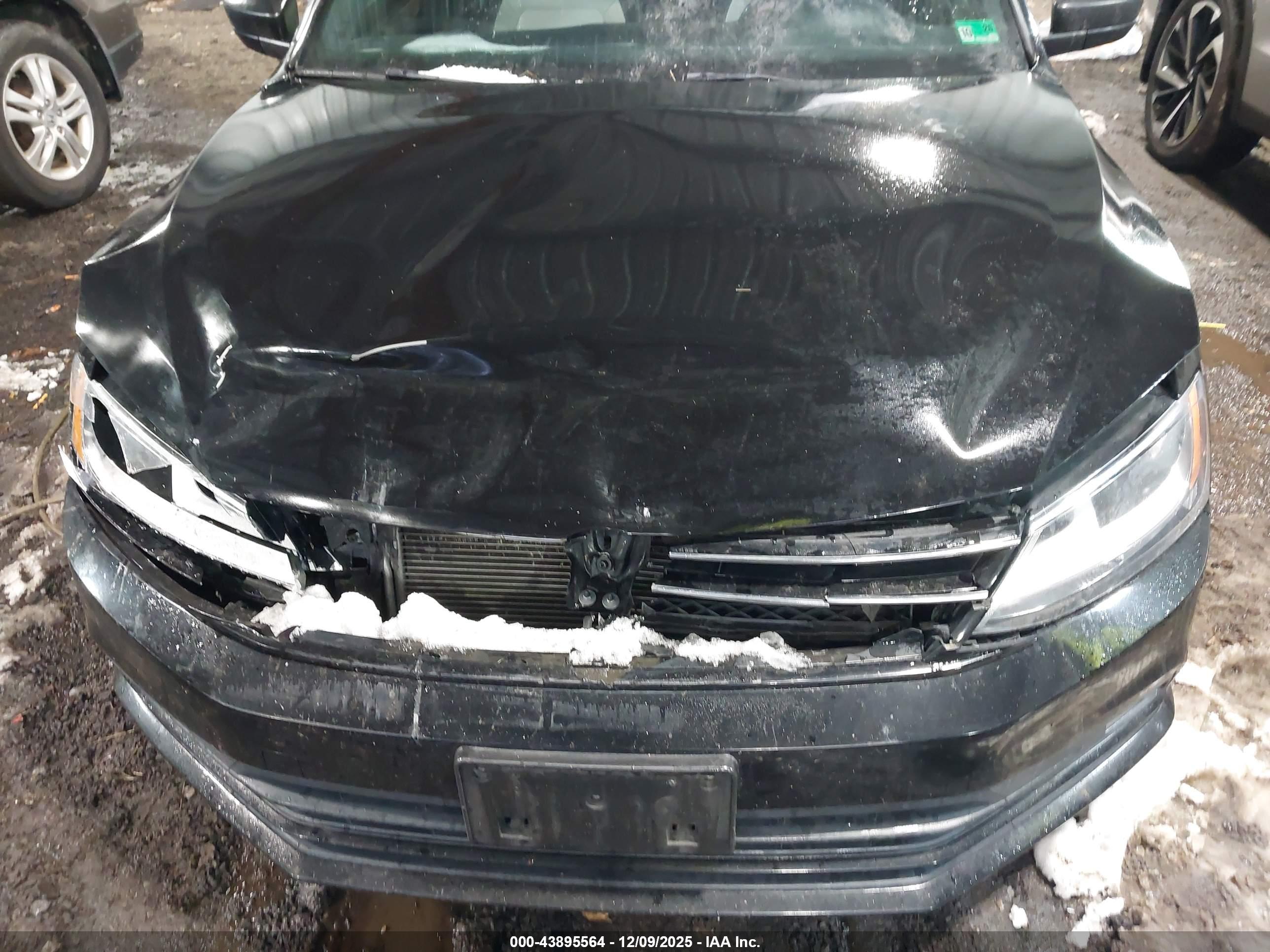 VOLKSWAGEN JETTA image 10