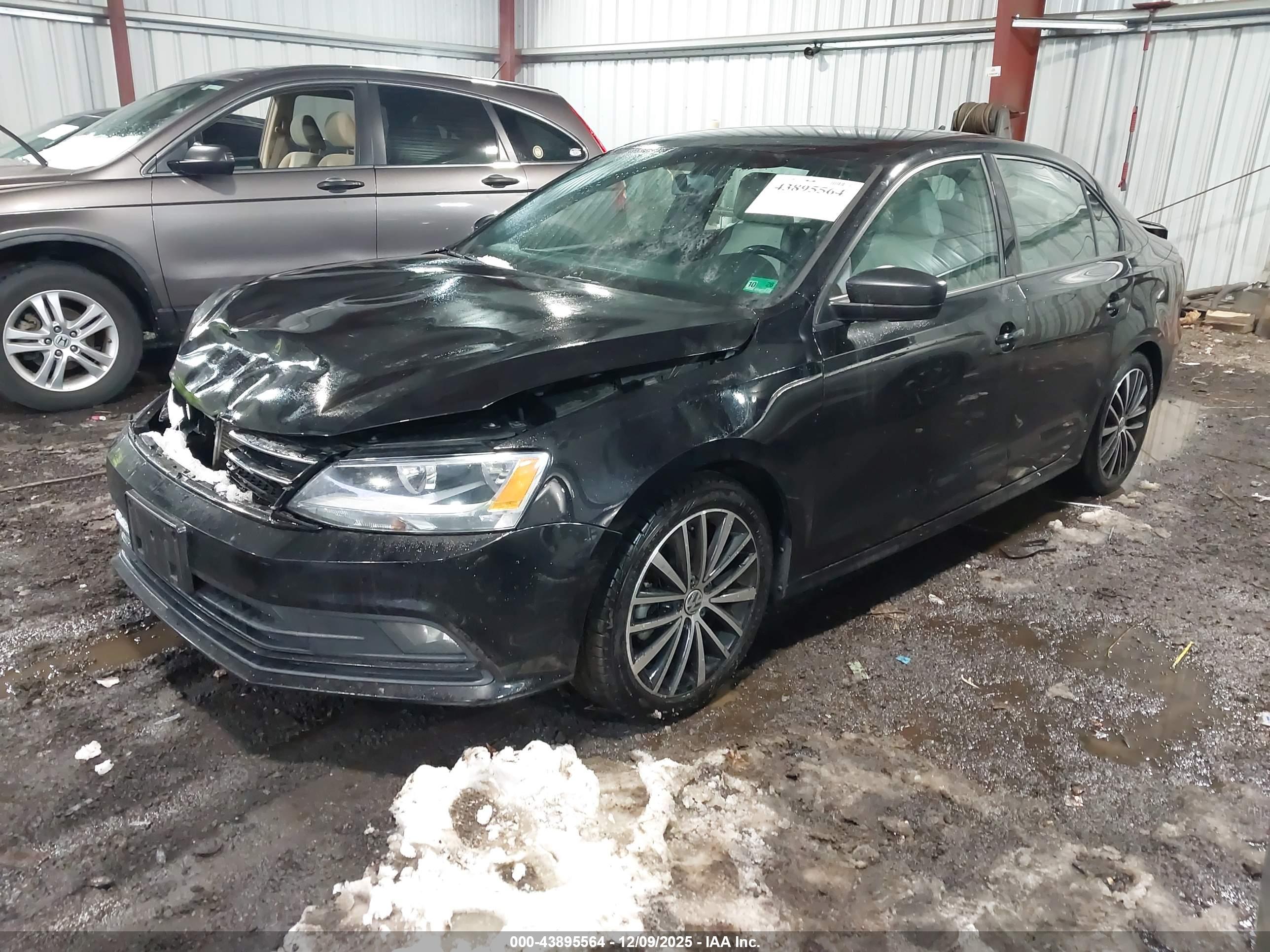 VOLKSWAGEN JETTA image 2