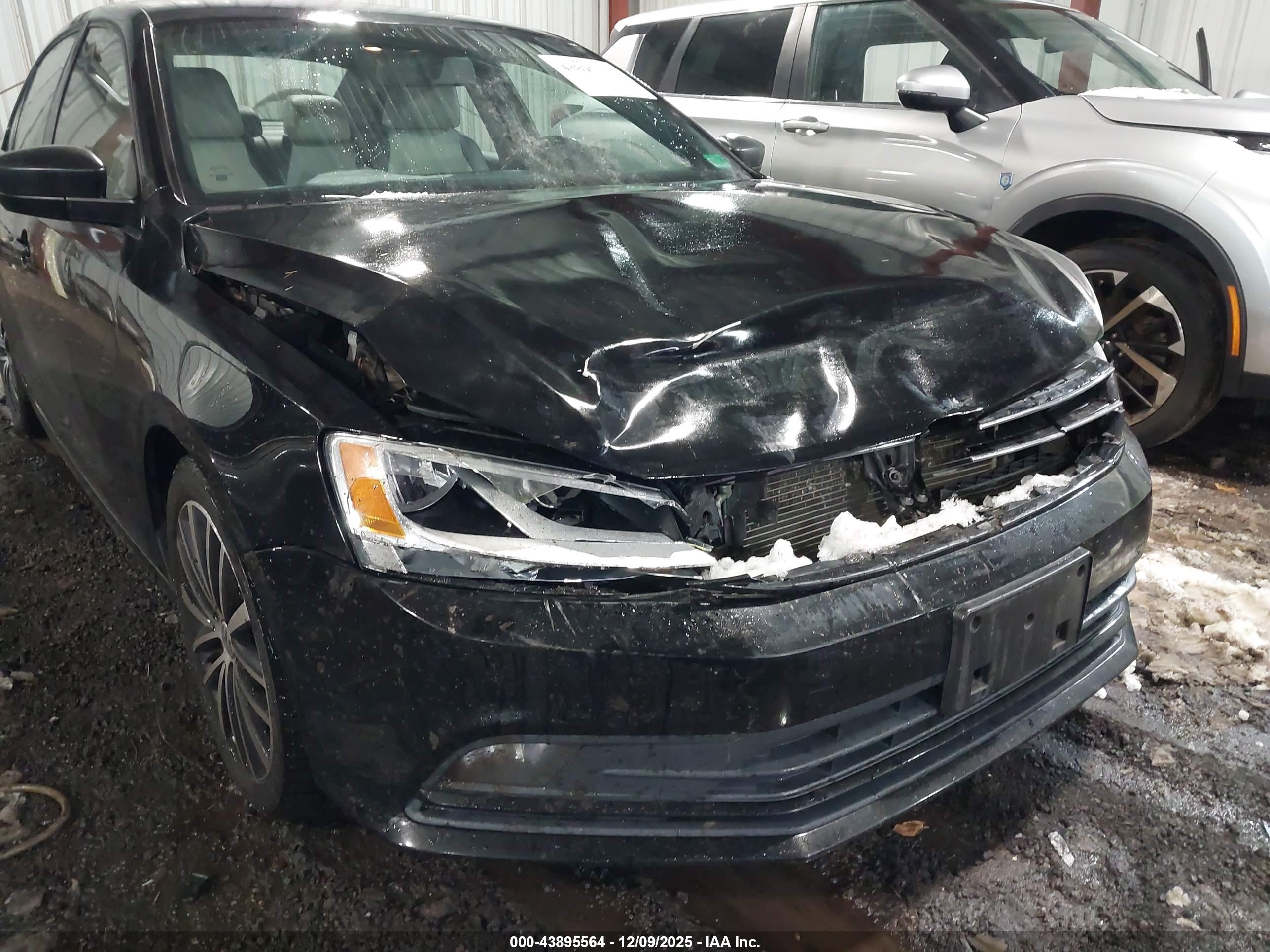 VOLKSWAGEN JETTA image 6